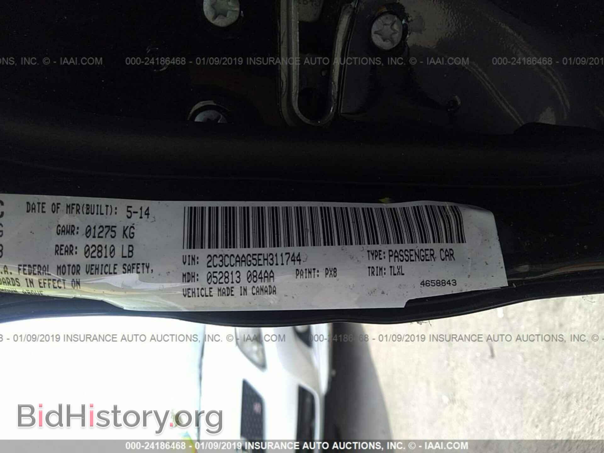 2014 CHRYSLER 300 - VIN: 2C3CCAAG5EH311744 - Фото 9