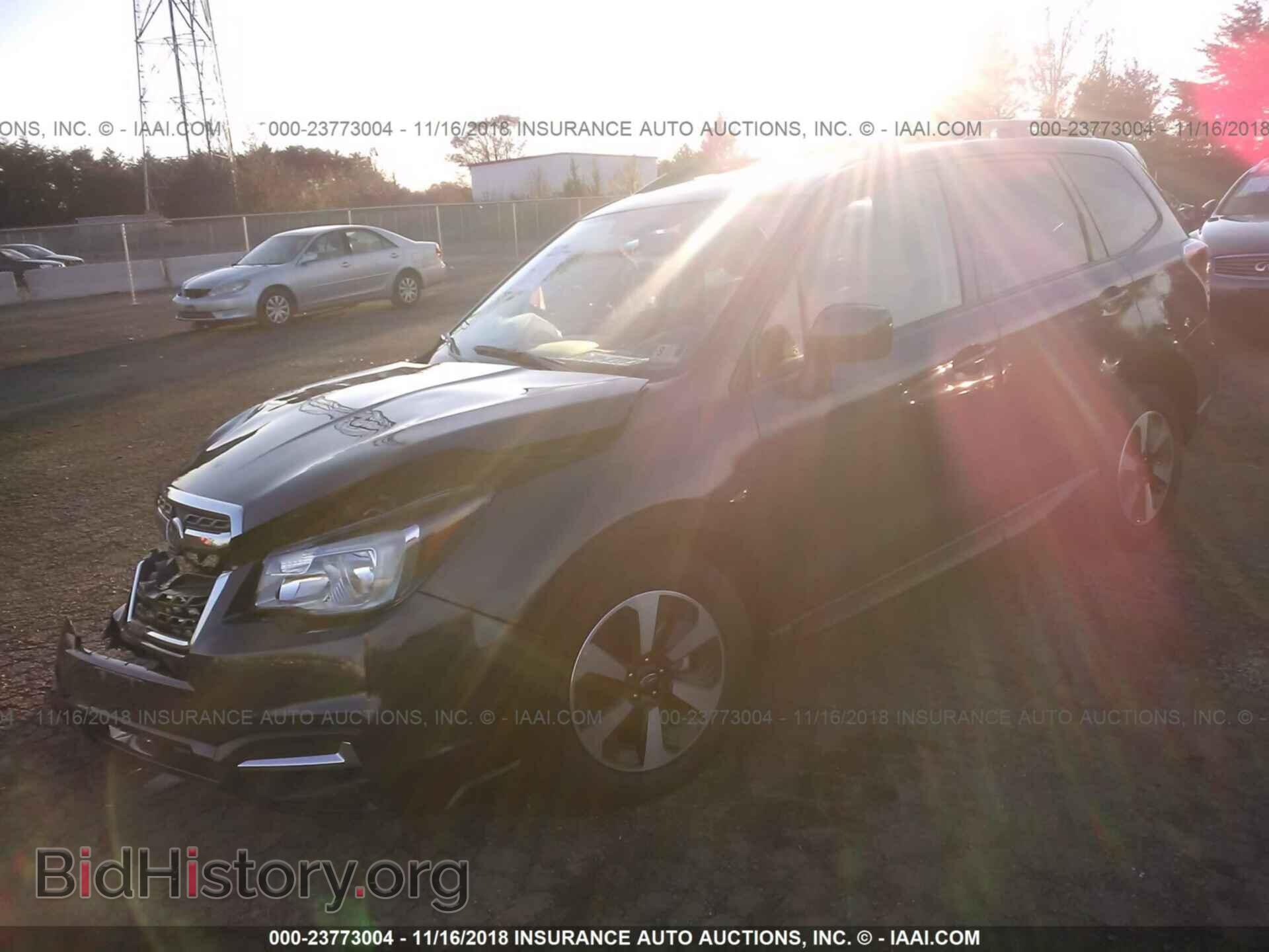 2018 SUBARU FORESTER - VIN: JF2SJAEC3JH613751 - Фото 2