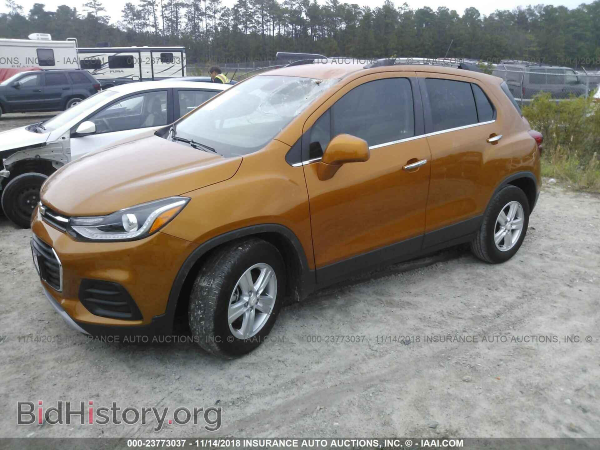 2017 CHEVROLET TRAX - VIN: 3GNCJLSB1HL176636 - Photo 2