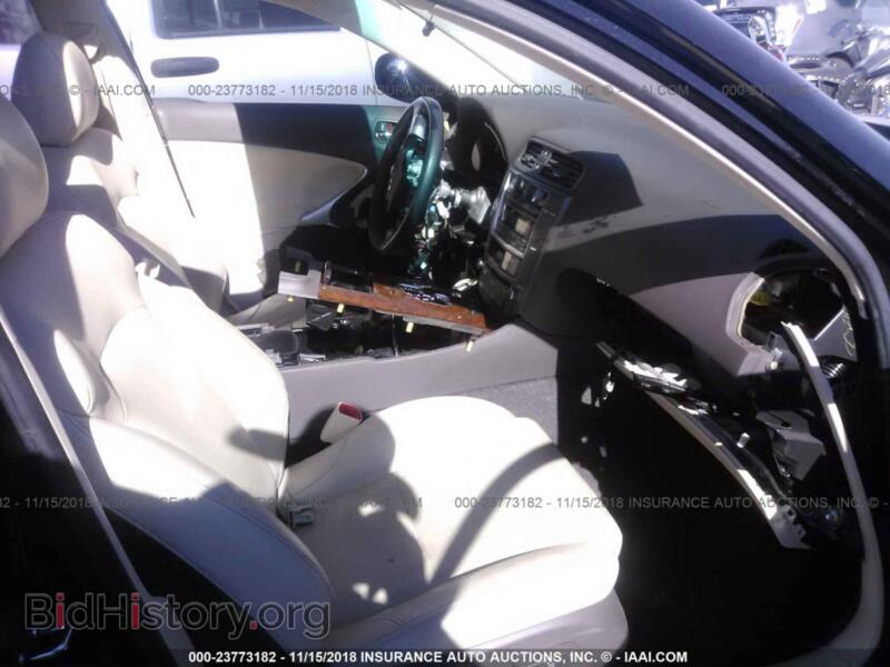 2012 Lexus IS (VIN JTHBF5C24C5177044) — photo 5 of 10