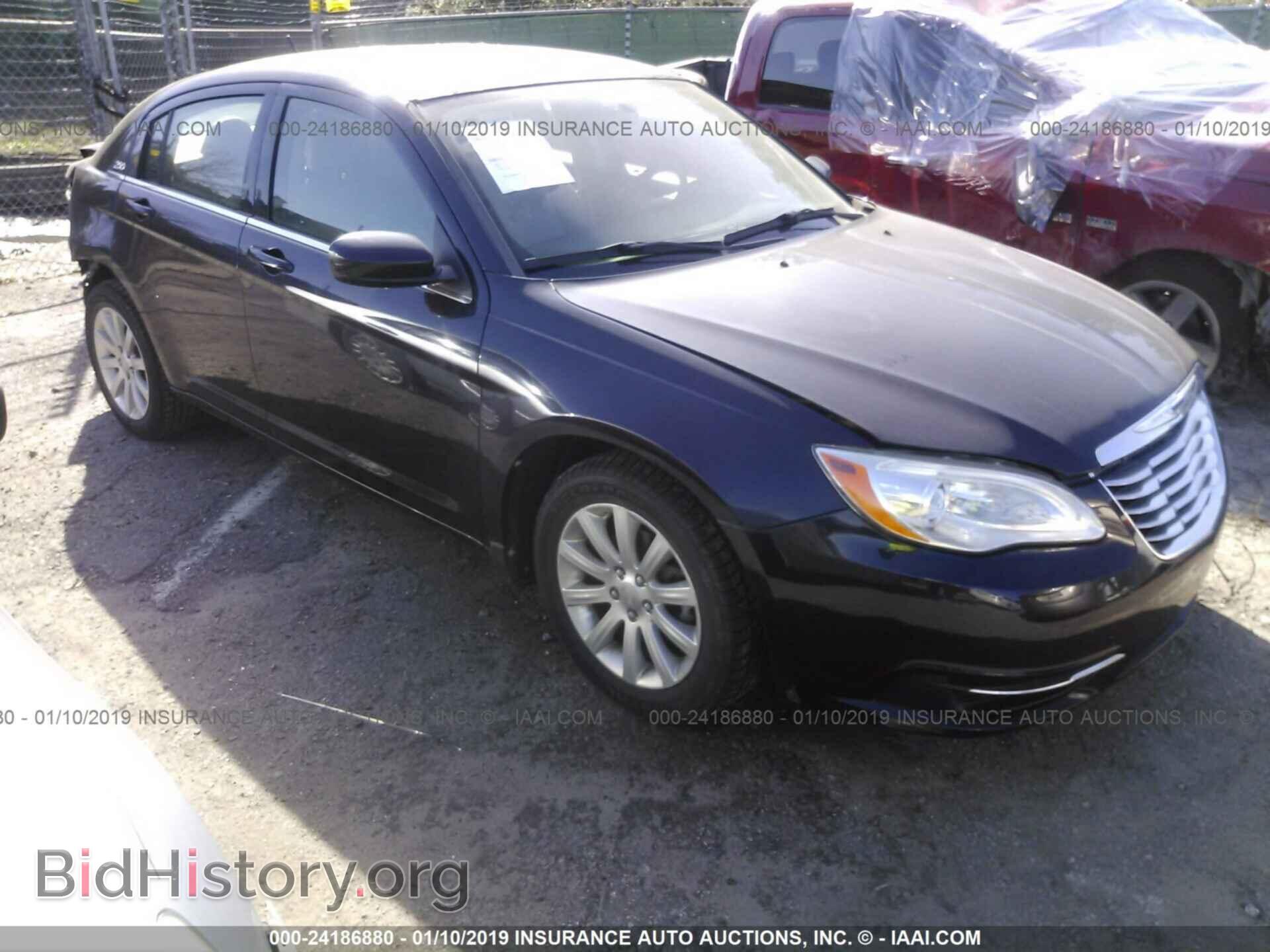 Photo 1C3BC1FB8BN531519 - CHRYSLER 200 2011