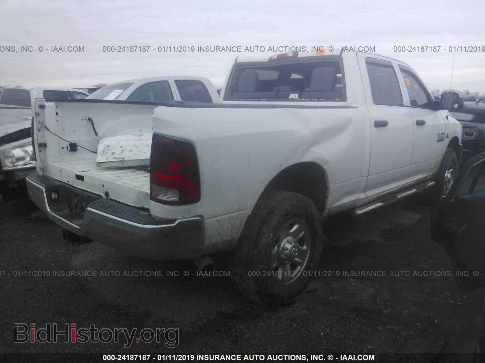 2015 RAM 2500 - VIN: 3C6UR5CL7FG664348 - Фото 4