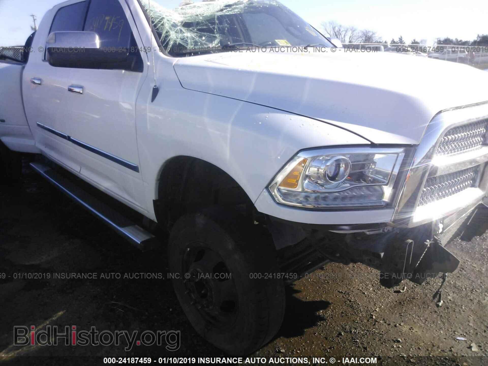2015 RAM 3500 - VIN: 3C63RRNL2FG541749 - Фото 2