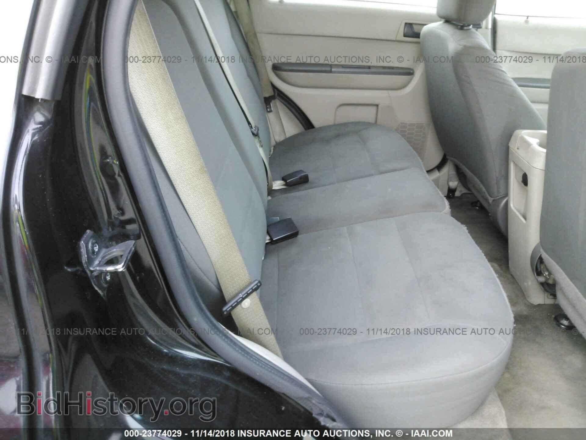 2011 FORD ESCAPE - VIN: 1FMCU0C76BKB40633 - Фото 8