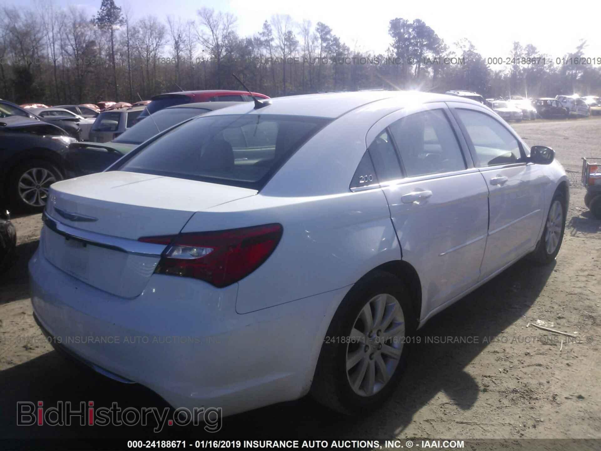 2013 CHRYSLER 200 - VIN: 1C3CCBBB3DN557626 - Photo 4