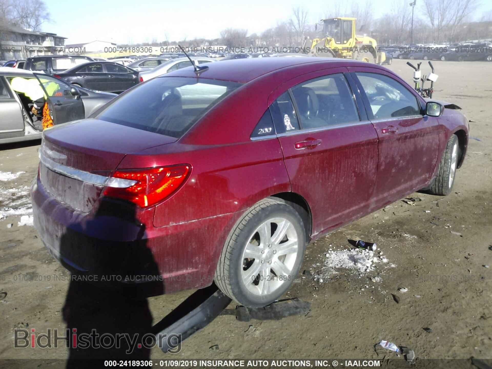 2012 CHRYSLER 200 - VIN: 1C3CCBBG9CN283178 - Фото 4