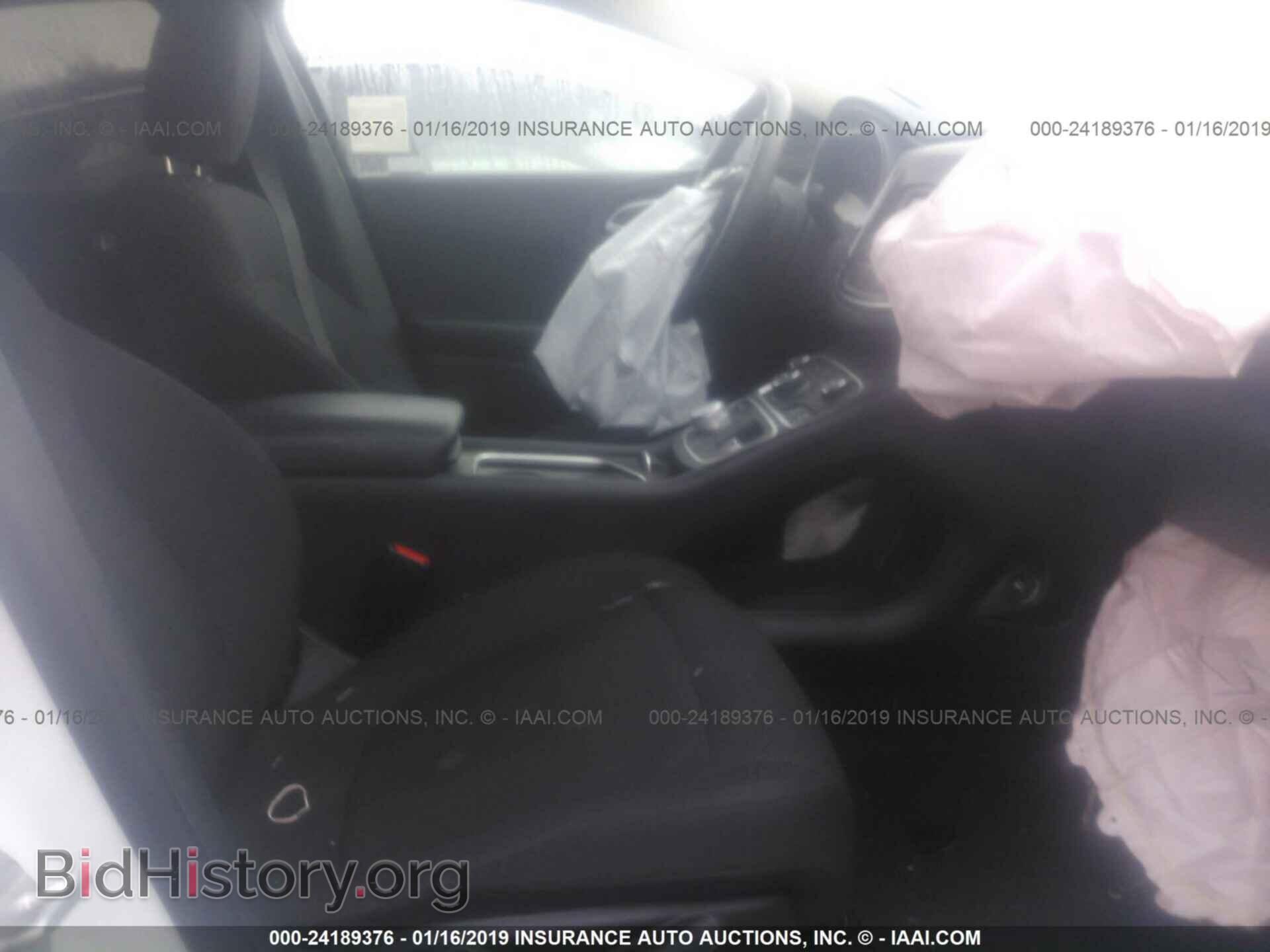 2016 CHRYSLER 200 - VIN: 1C3CCCAB4GN176332 - Фото 5