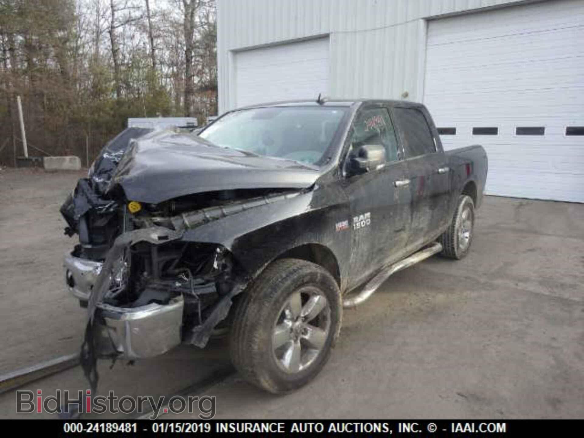2017 RAM 1500 - VIN: 3C6RR7LT0HG793424 - Photo 2