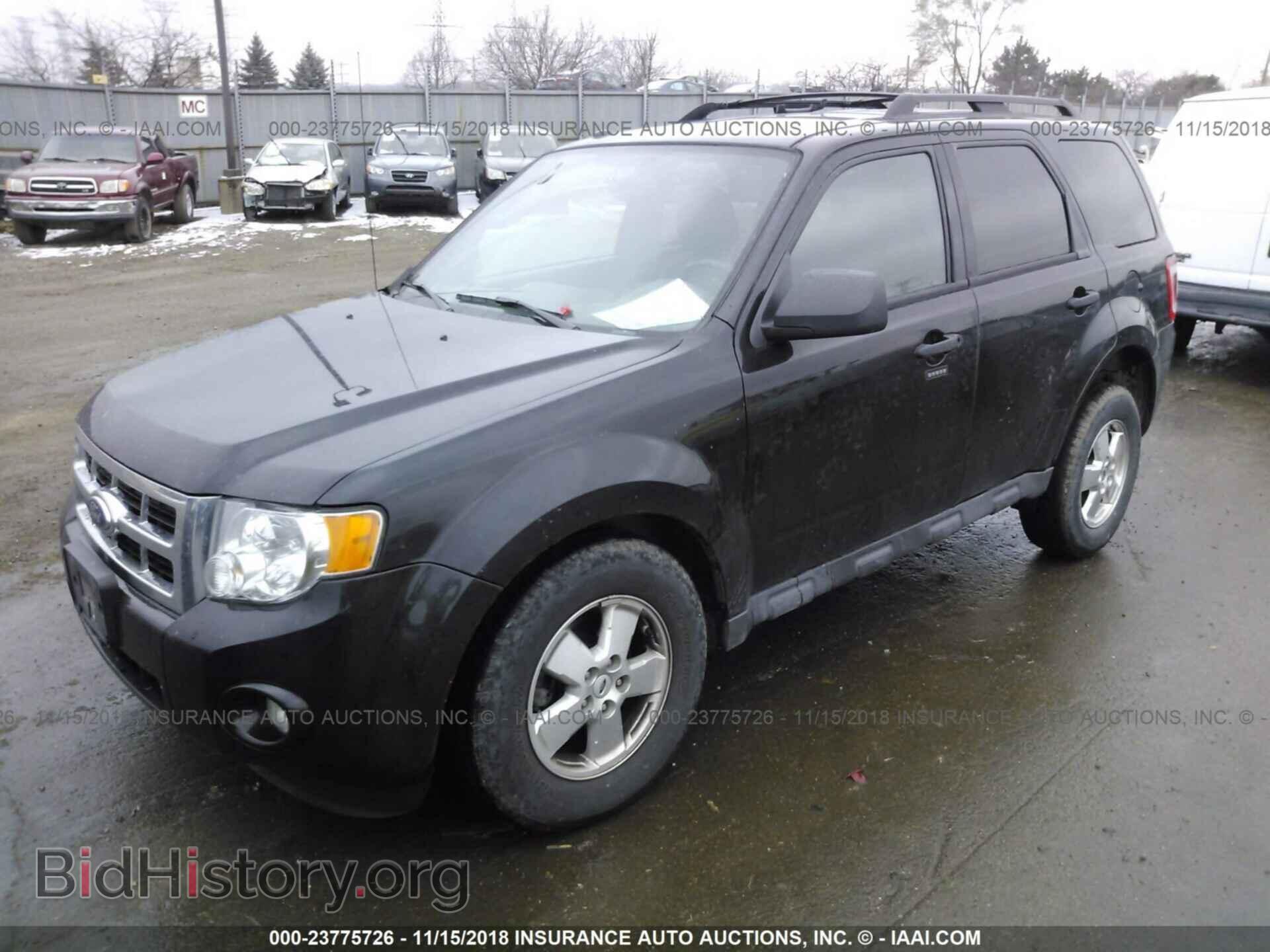 2011 FORD ESCAPE - VIN: 1FMCU9D75BKC11159 - Фото 2