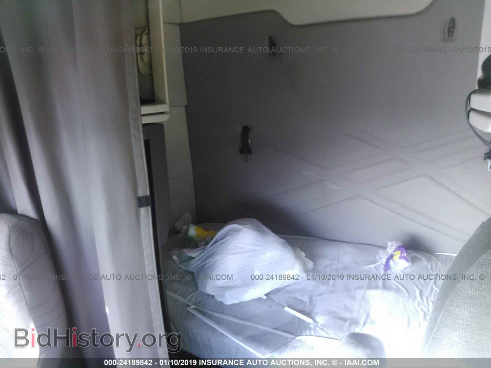 2013 VOLVO VNL - VIN: 4V4MC9DG4DN542185 - Photo 7