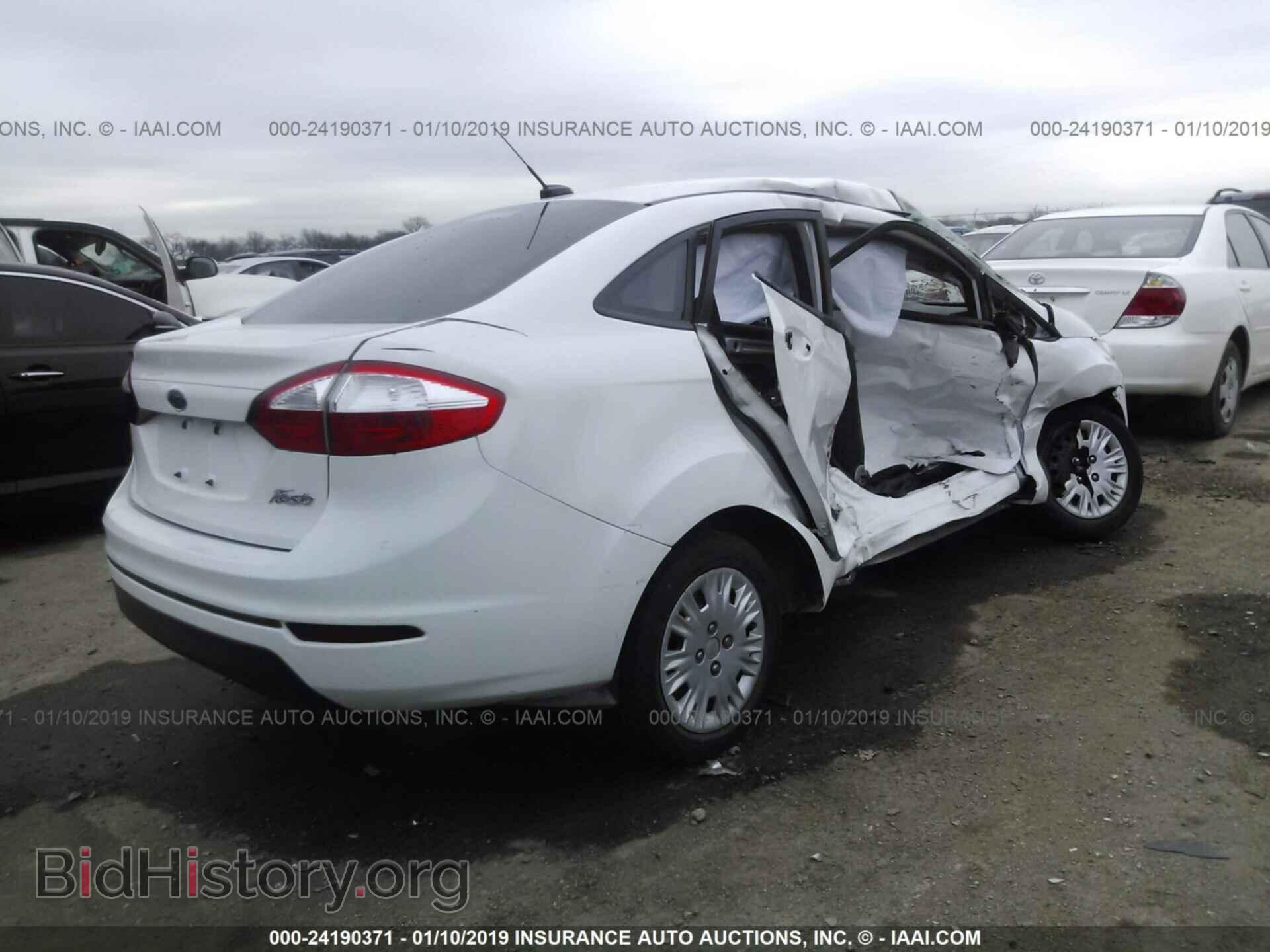 2017 FORD FIESTA - VIN: 3FADP4AJ9HM103783 - Фото 4