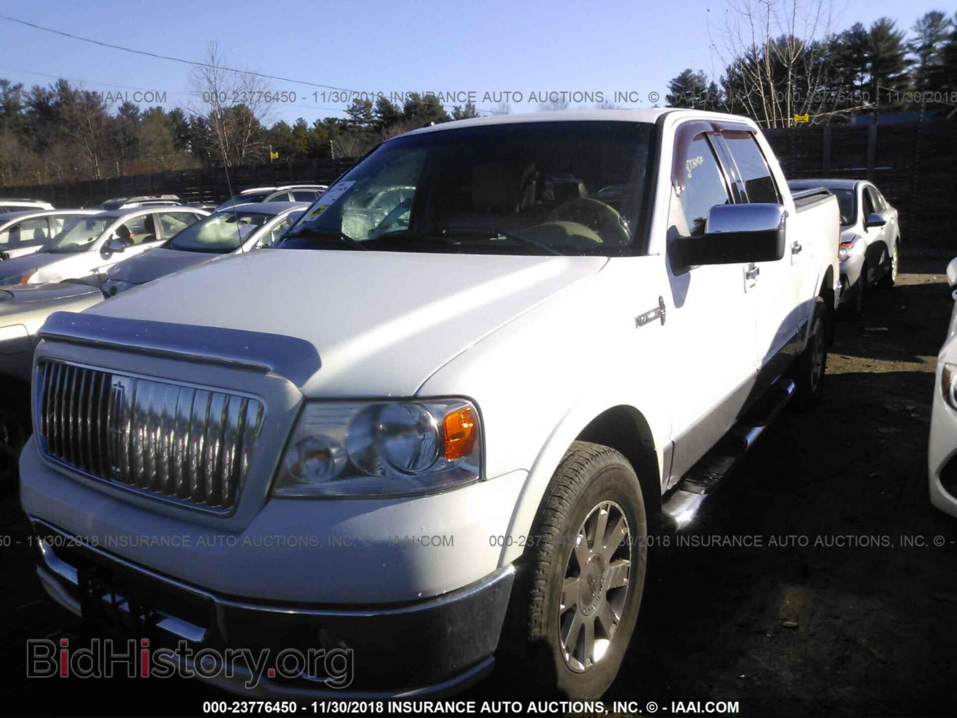 2006 LINCOLN MARK LT - VIN: 5LTPW18506FJ11881 - Фото 2