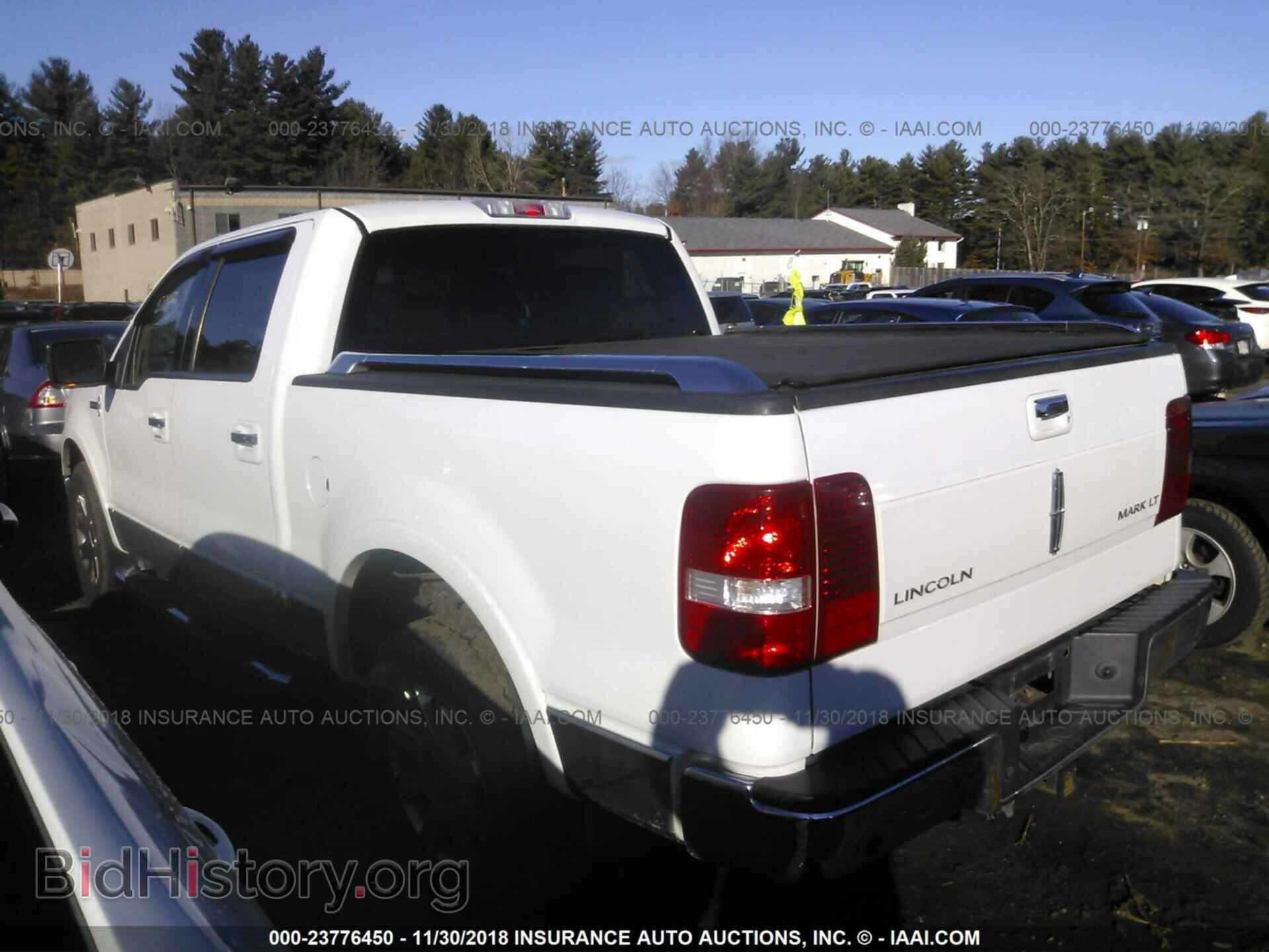 2006 LINCOLN MARK LT - VIN: 5LTPW18506FJ11881 - Фото 3