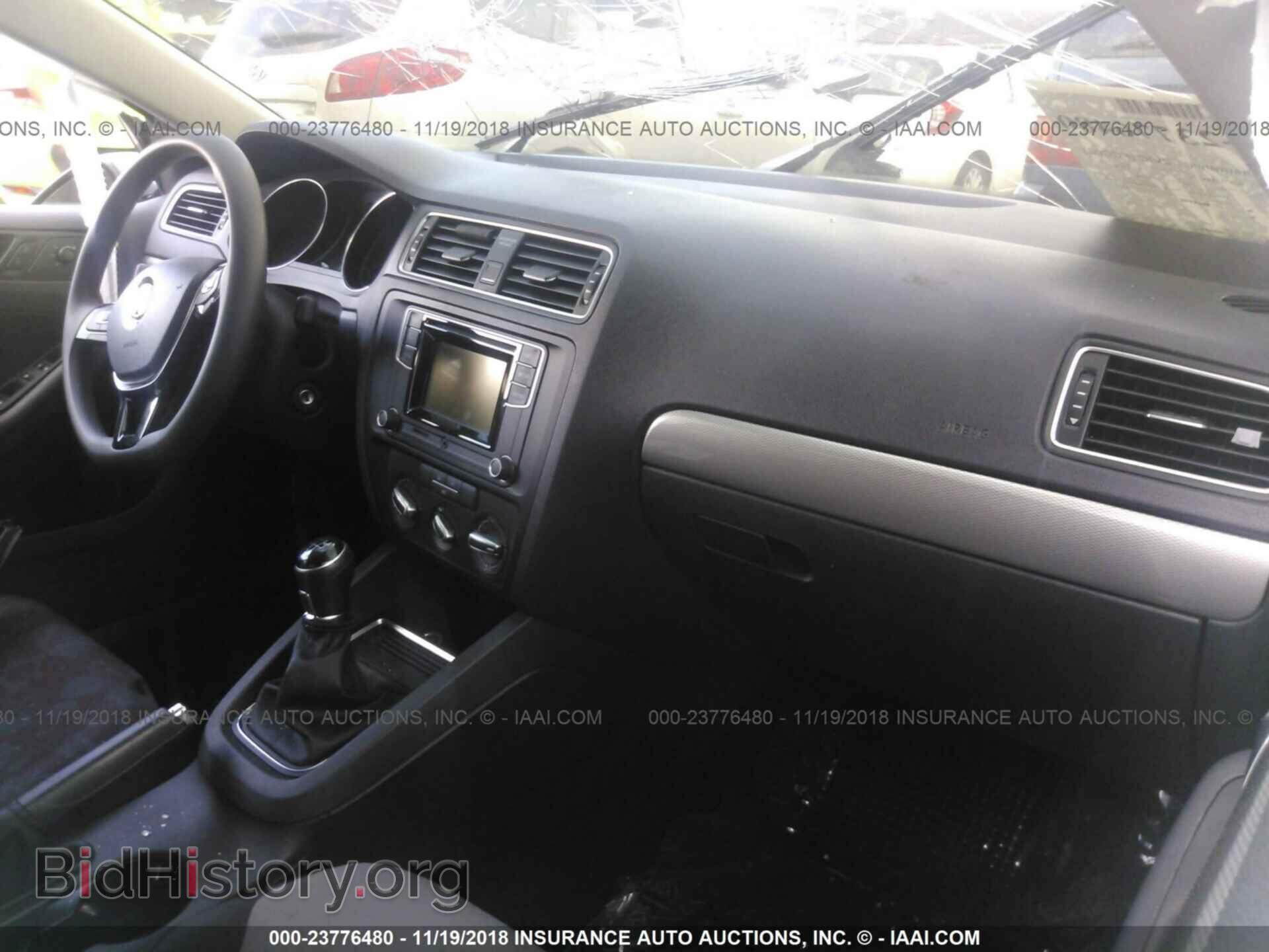 2017 VOLKSWAGEN JETTA - VIN: 3VW167AJXHM366010 - Фото 5