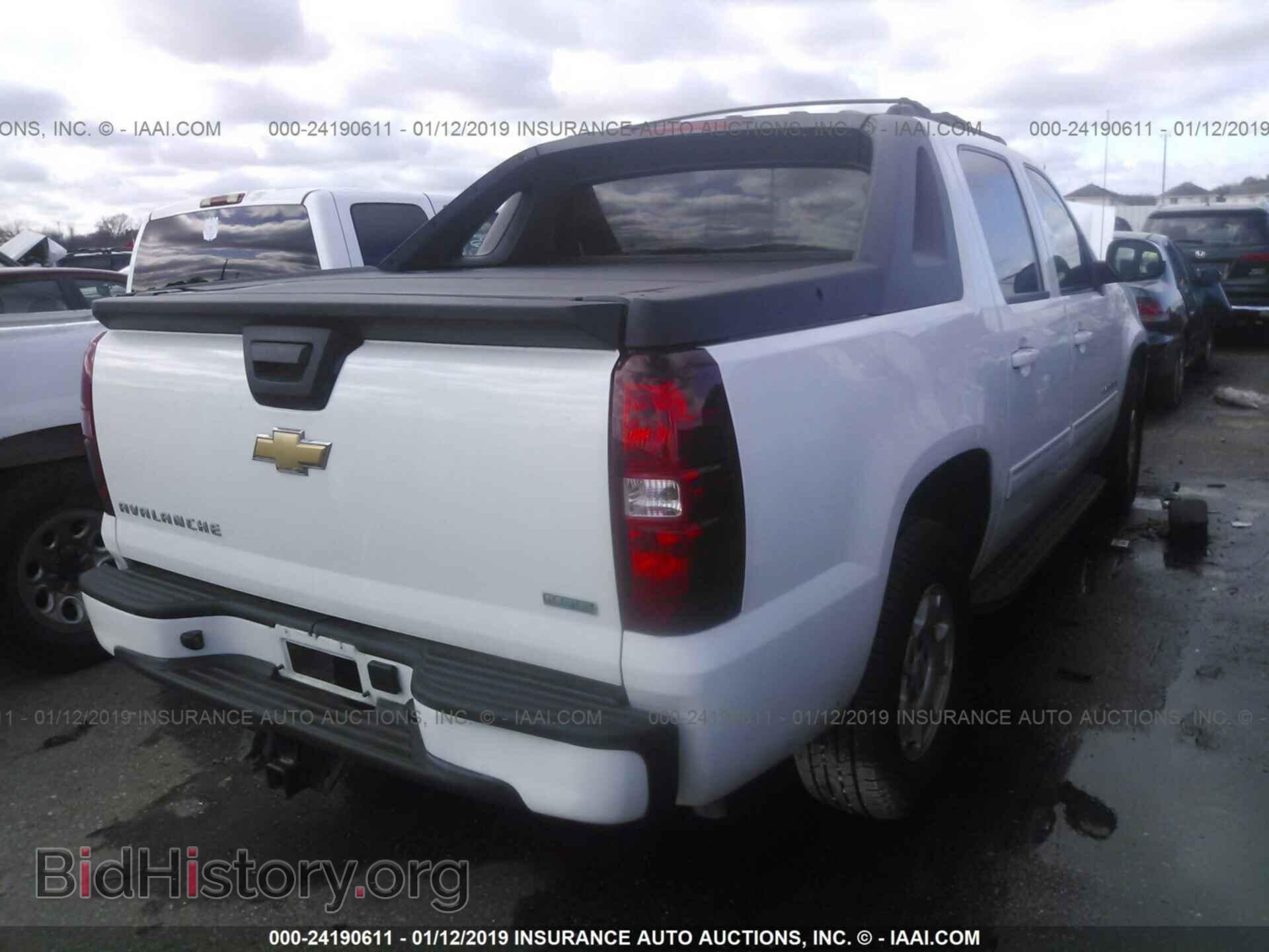 2011 CHEVROLET AVALANCHE - VIN: 3GNMCEE08BG143945 - Фото 4