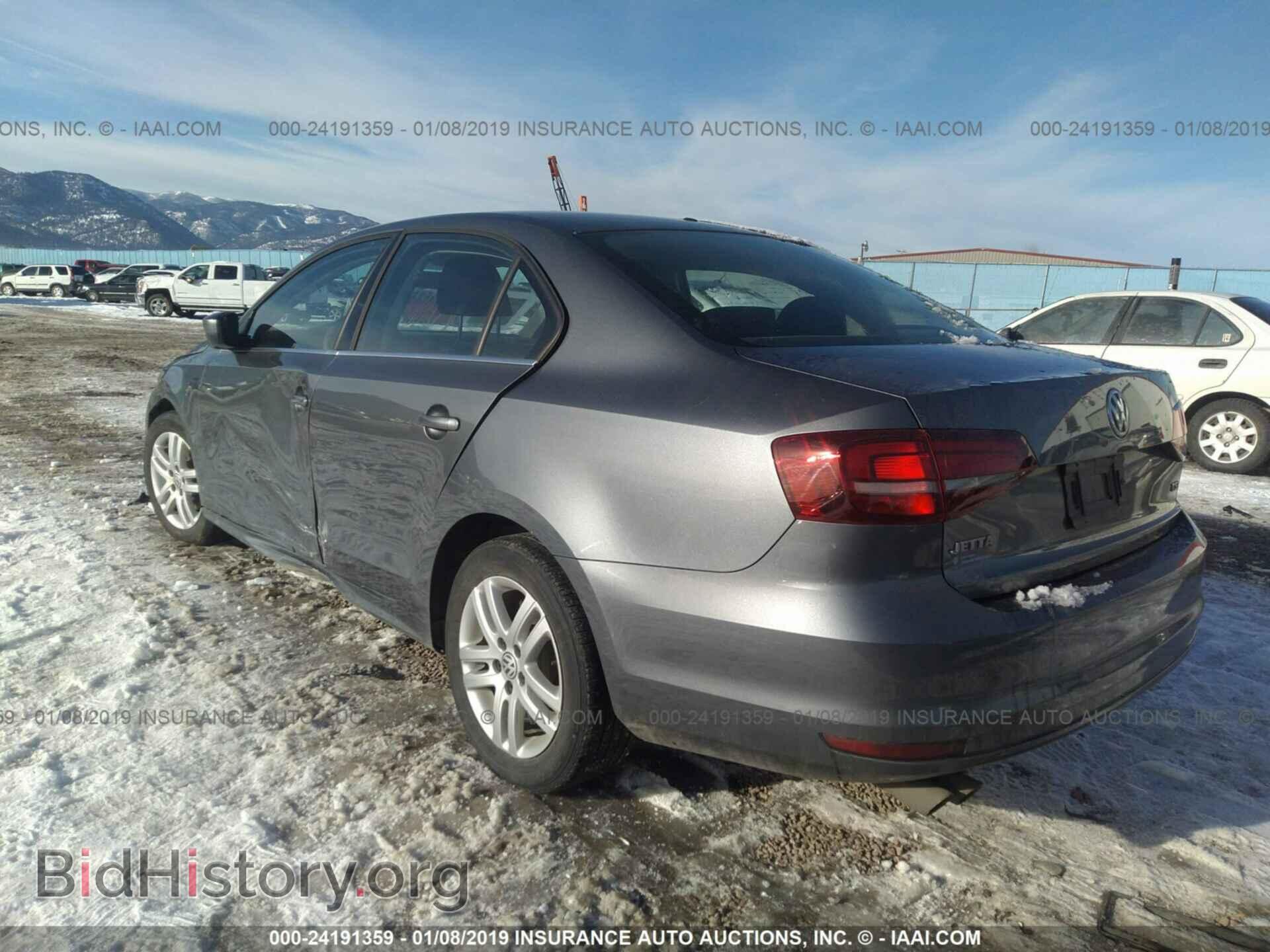 2017 VOLKSWAGEN JETTA - VIN: 3VW2B7AJ0HM210672 - Фото 3