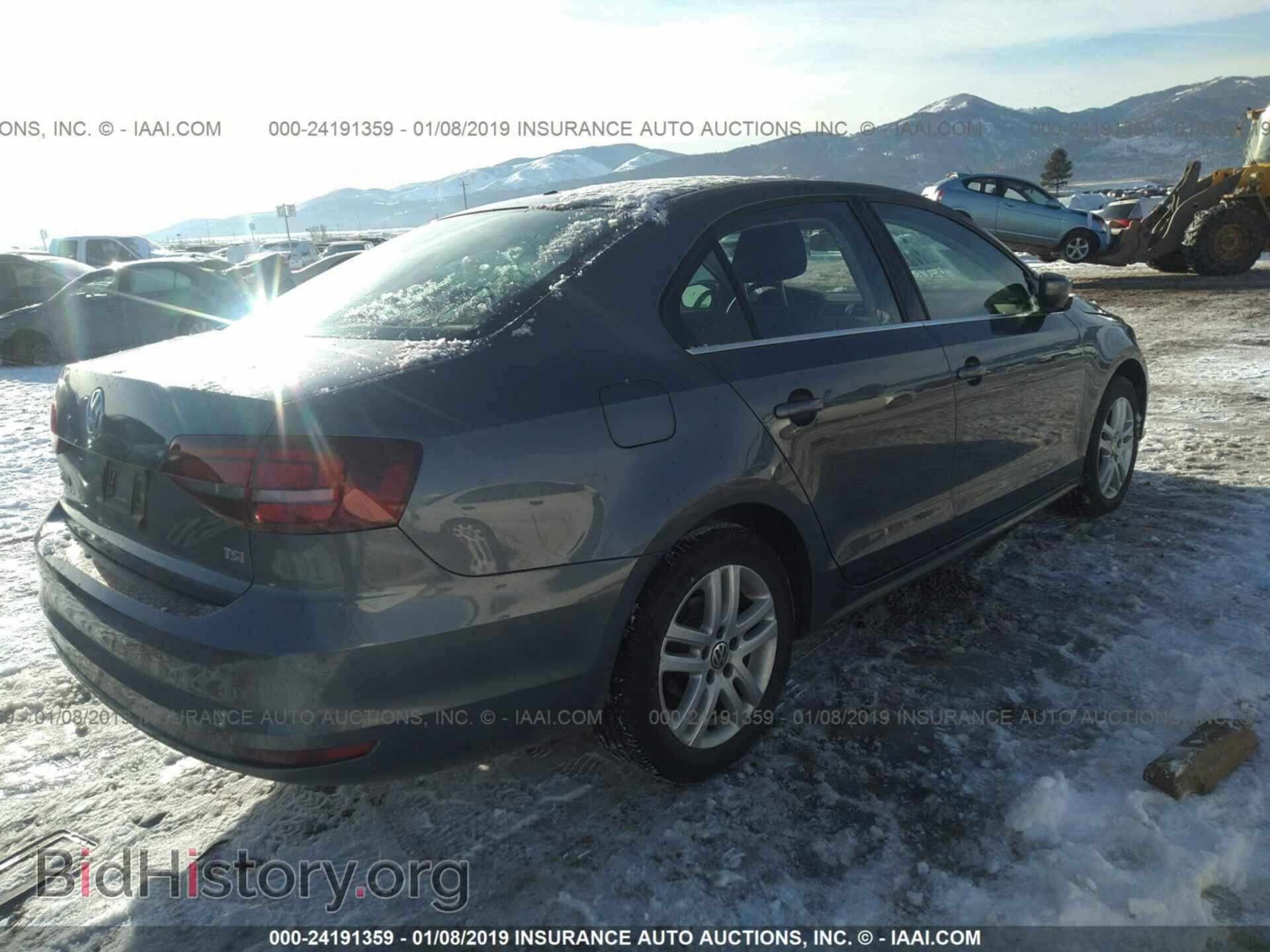 2017 VOLKSWAGEN JETTA - VIN: 3VW2B7AJ0HM210672 - Фото 4