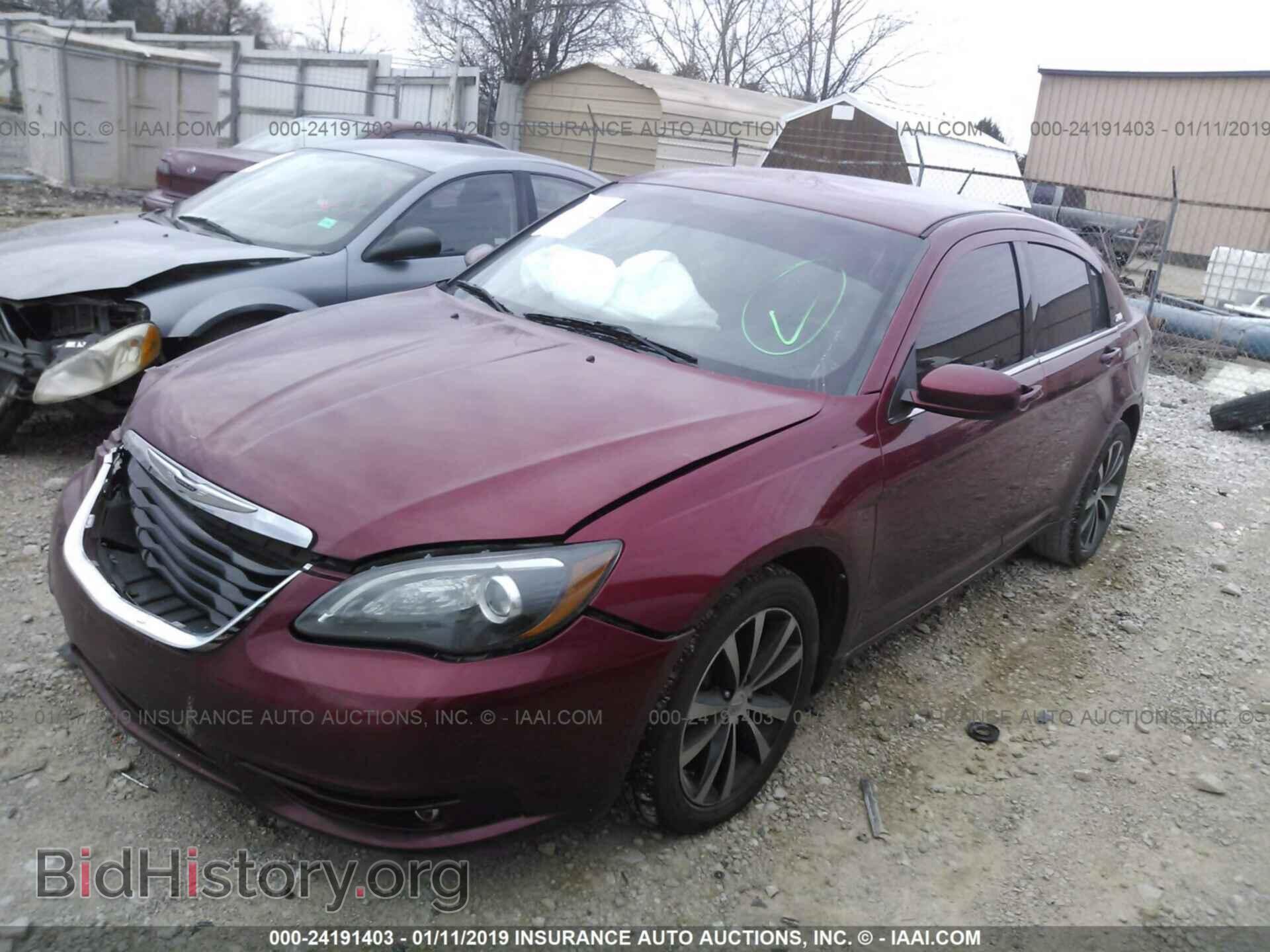 2013 CHRYSLER 200 - VIN: 1C3CCBBB5DN513708 - Фото 2