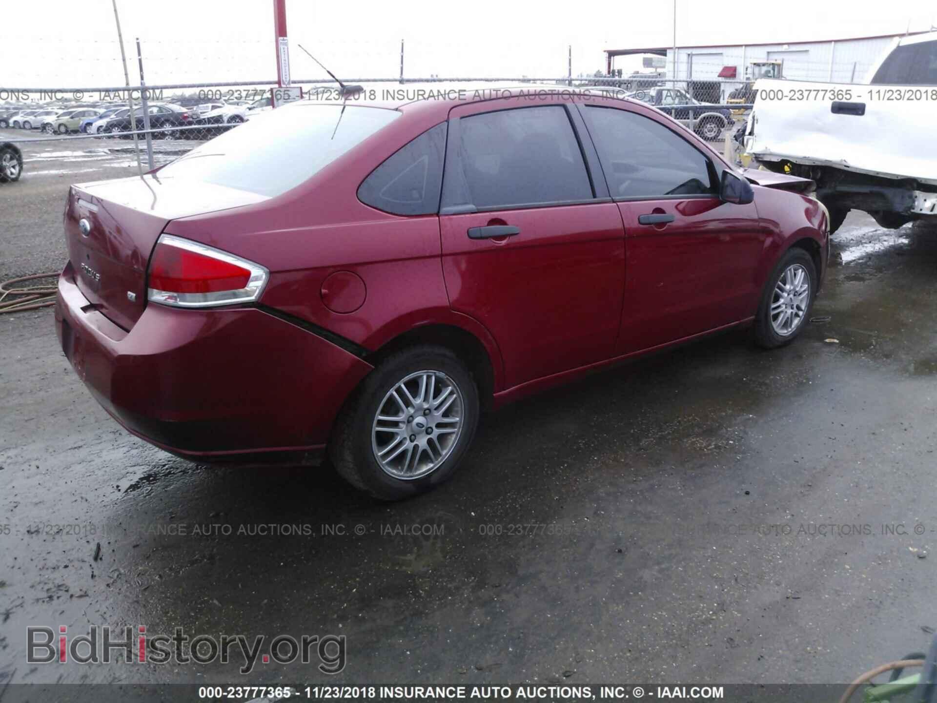 2009 FORD FOCUS - VIN: 1FAHP35N99W141203 - Photo 4