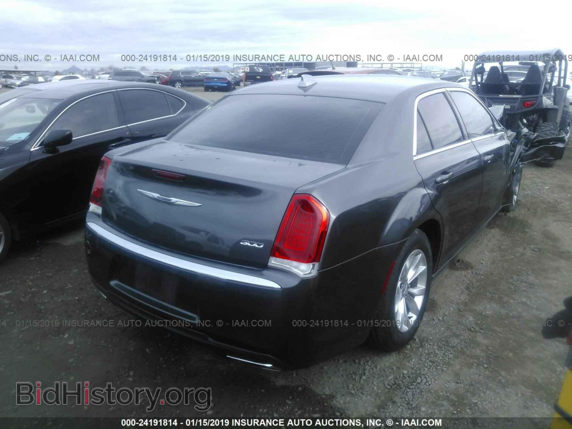 2015 CHRYSLER 300 - VIN: 2C3CCAAG0FH875965 - Фото 4