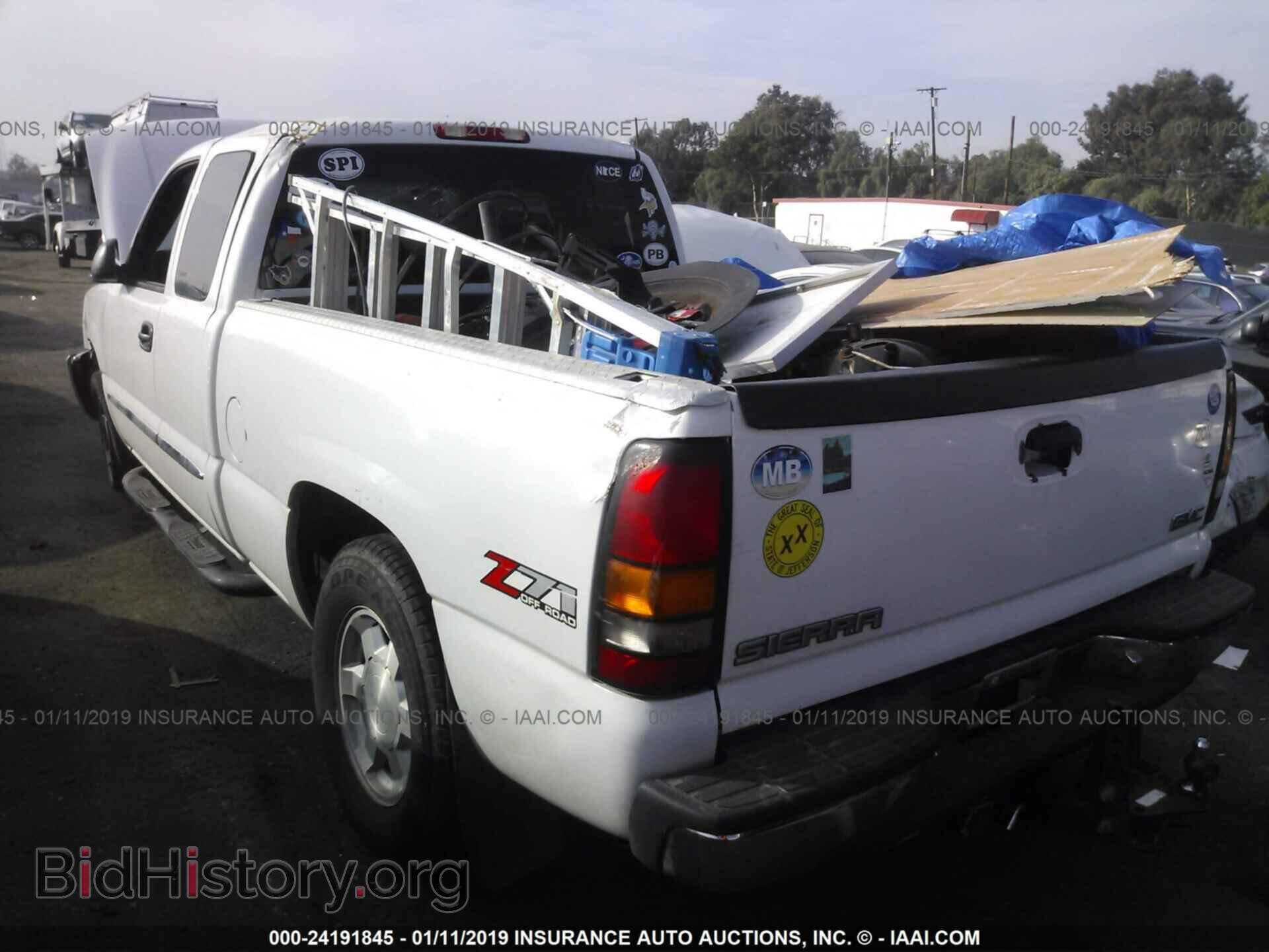 2005 GMC NEW SIERRA - VIN: 2GTEK19B851184304 - Фото 3