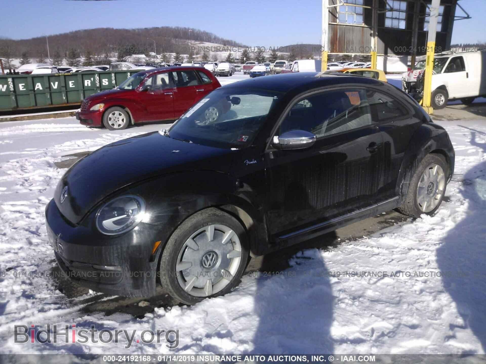 2013 VOLKSWAGEN BEETLE - VIN: 3VWJP7AT1DM678533 - Фото 2