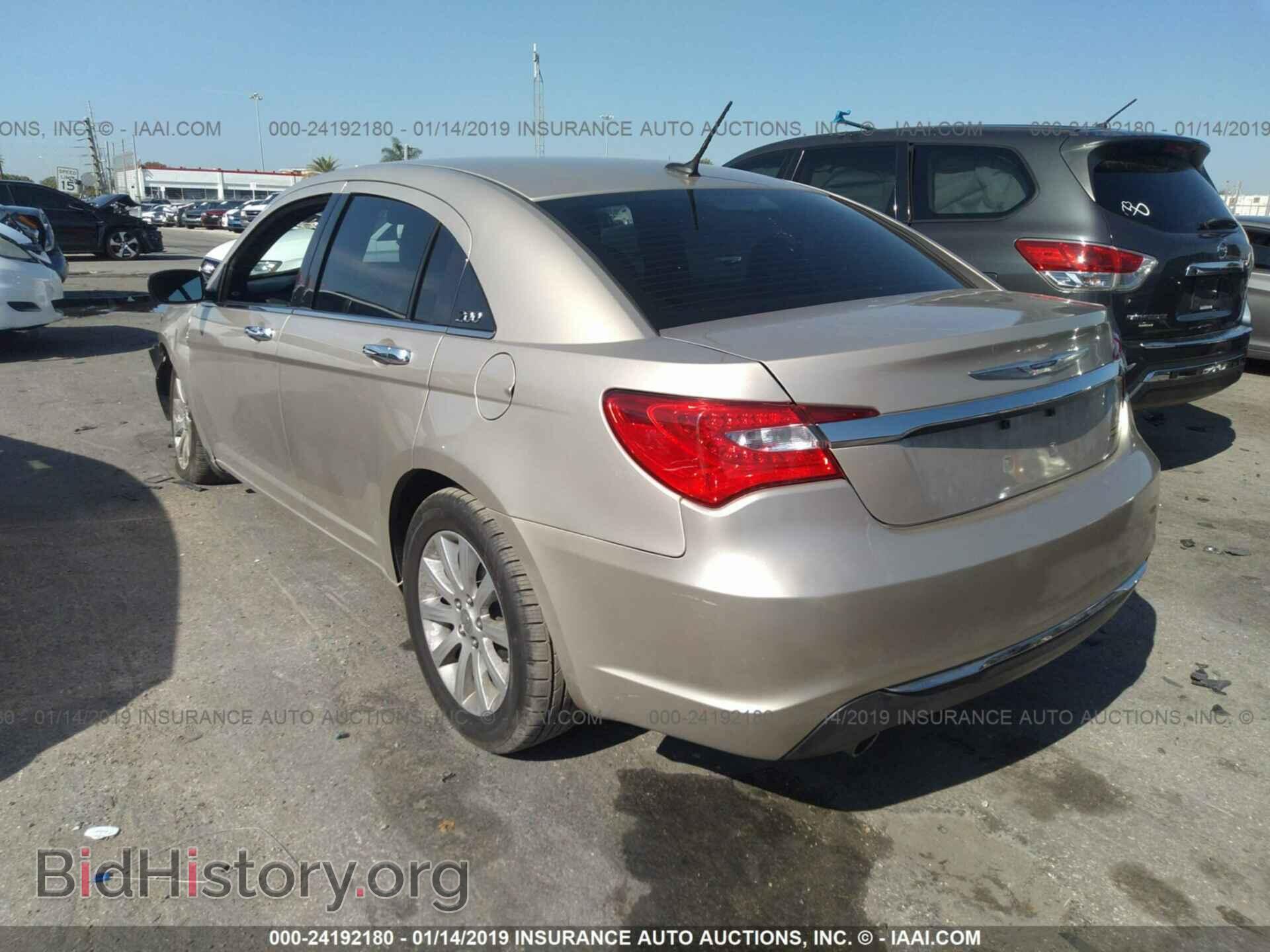 2014 CHRYSLER 200 - VIN: 1C3CCBCG3EN172806 - Photo 3