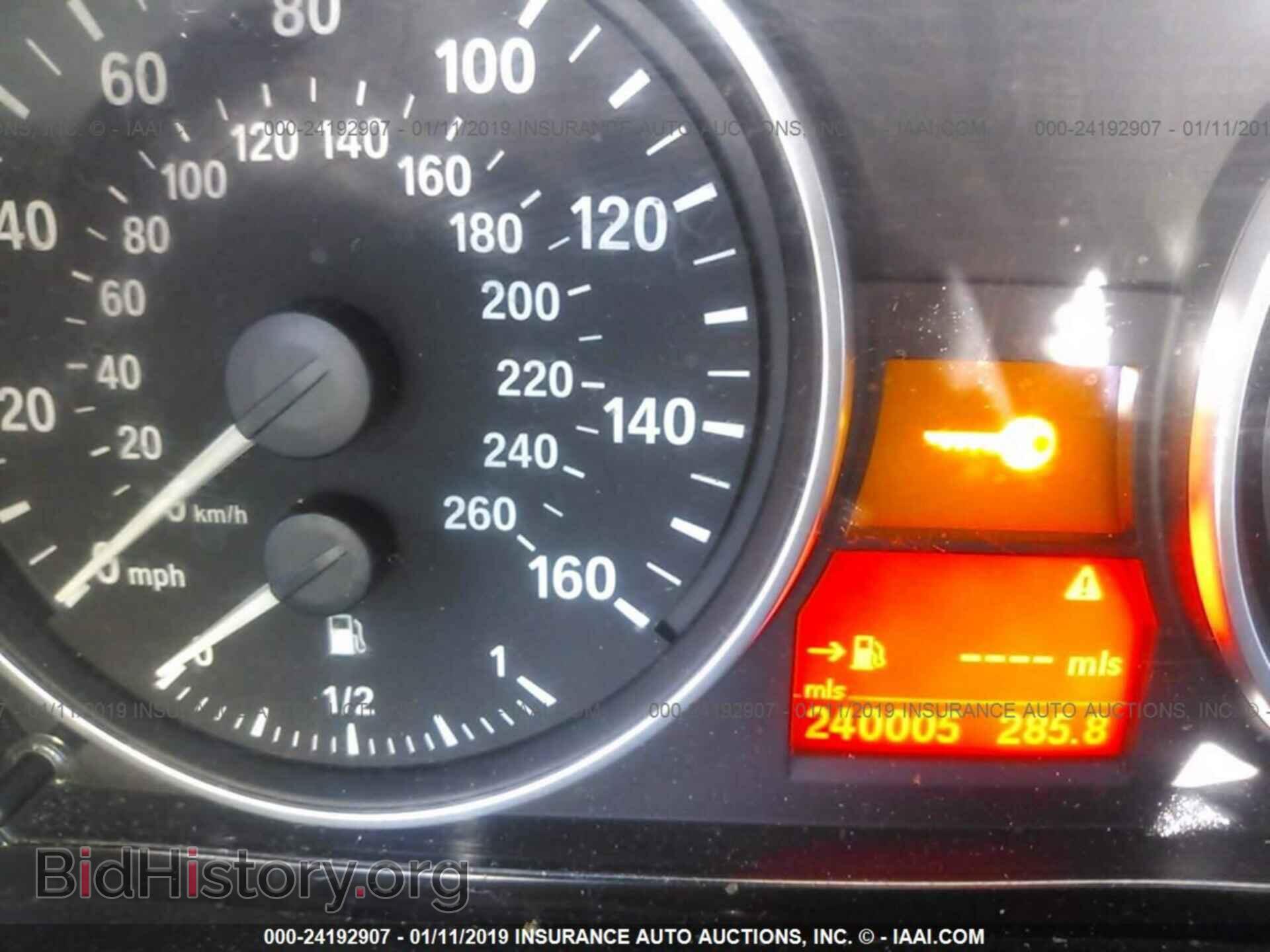 2006 BMW 330 - VIN: WBAVD33566KV66449 - Фото 7