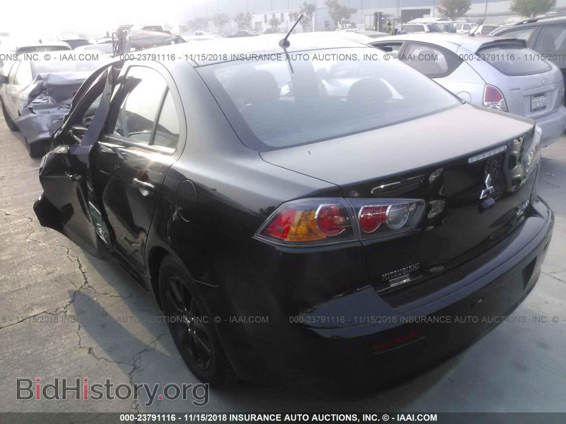 2017 MITSUBISHI LANCER - VIN: JA32U2FUXHU013974 - Фото 3