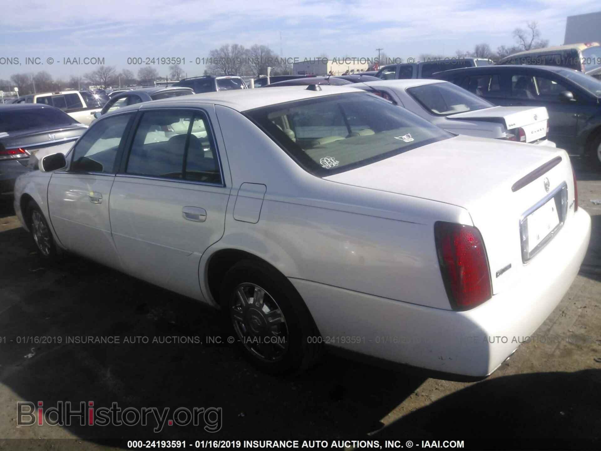 2004 CADILLAC DEVILLE - VIN: 1G6KD54Y24U211891 - Photo 3
