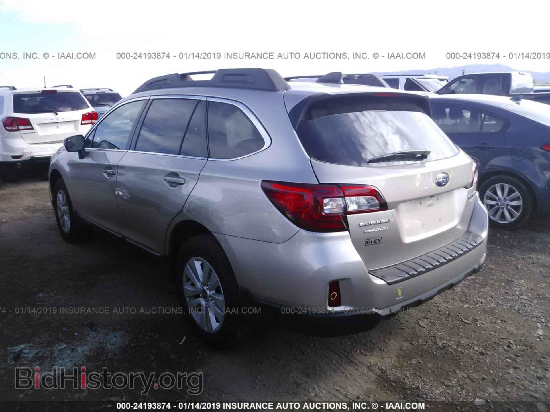 2017 SUBARU OUTBACK - VIN: 4S4BSAFC2H3429429 - Фото 3