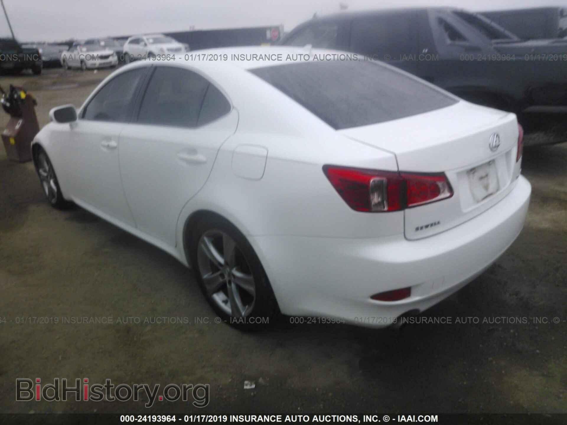 2011 LEXUS IS - VIN: JTHBF5C28B5147267 - Photo 3