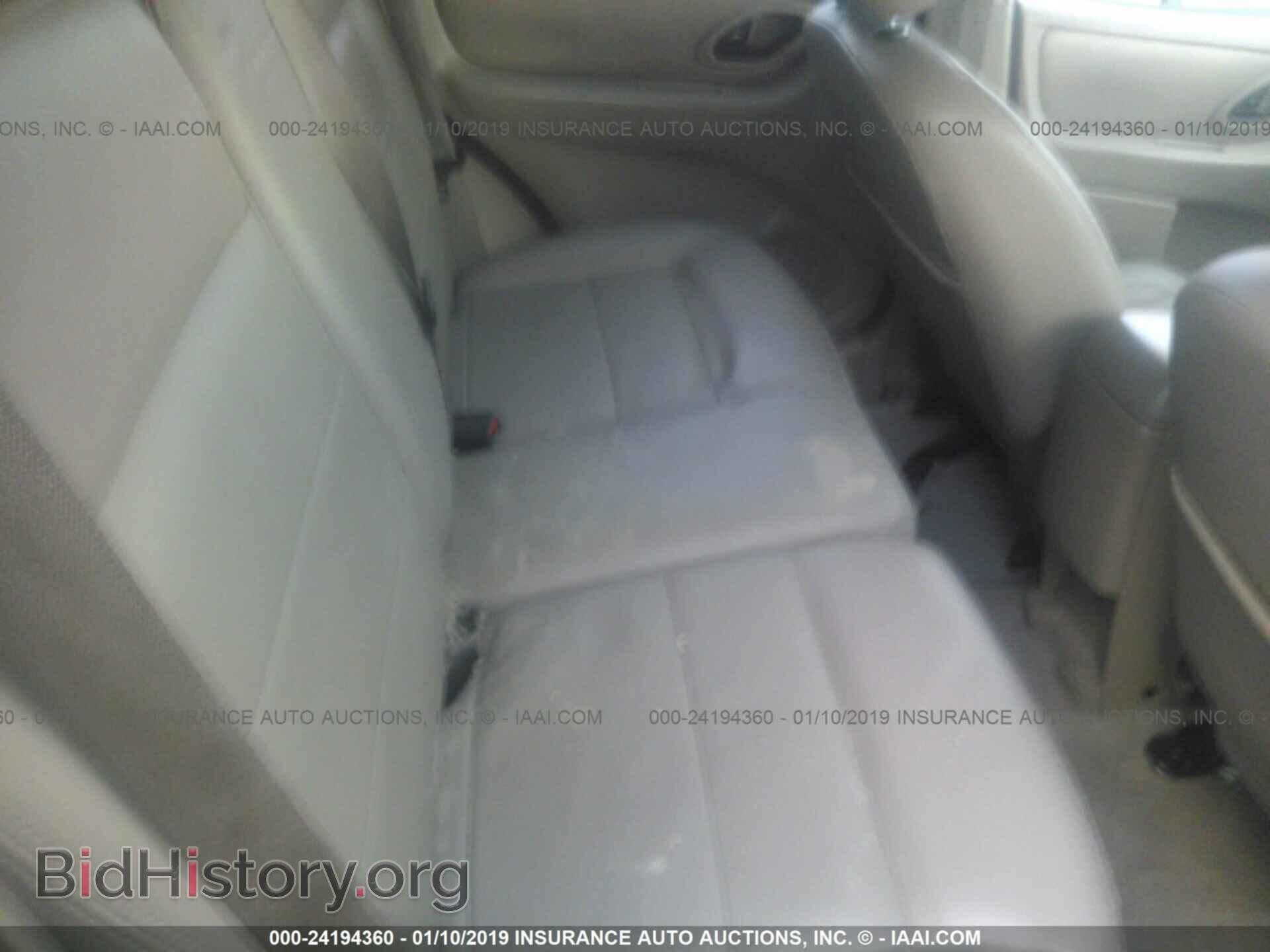 2007 FORD ESCAPE - VIN: 1FMYU94177KA19184 - Фото 8