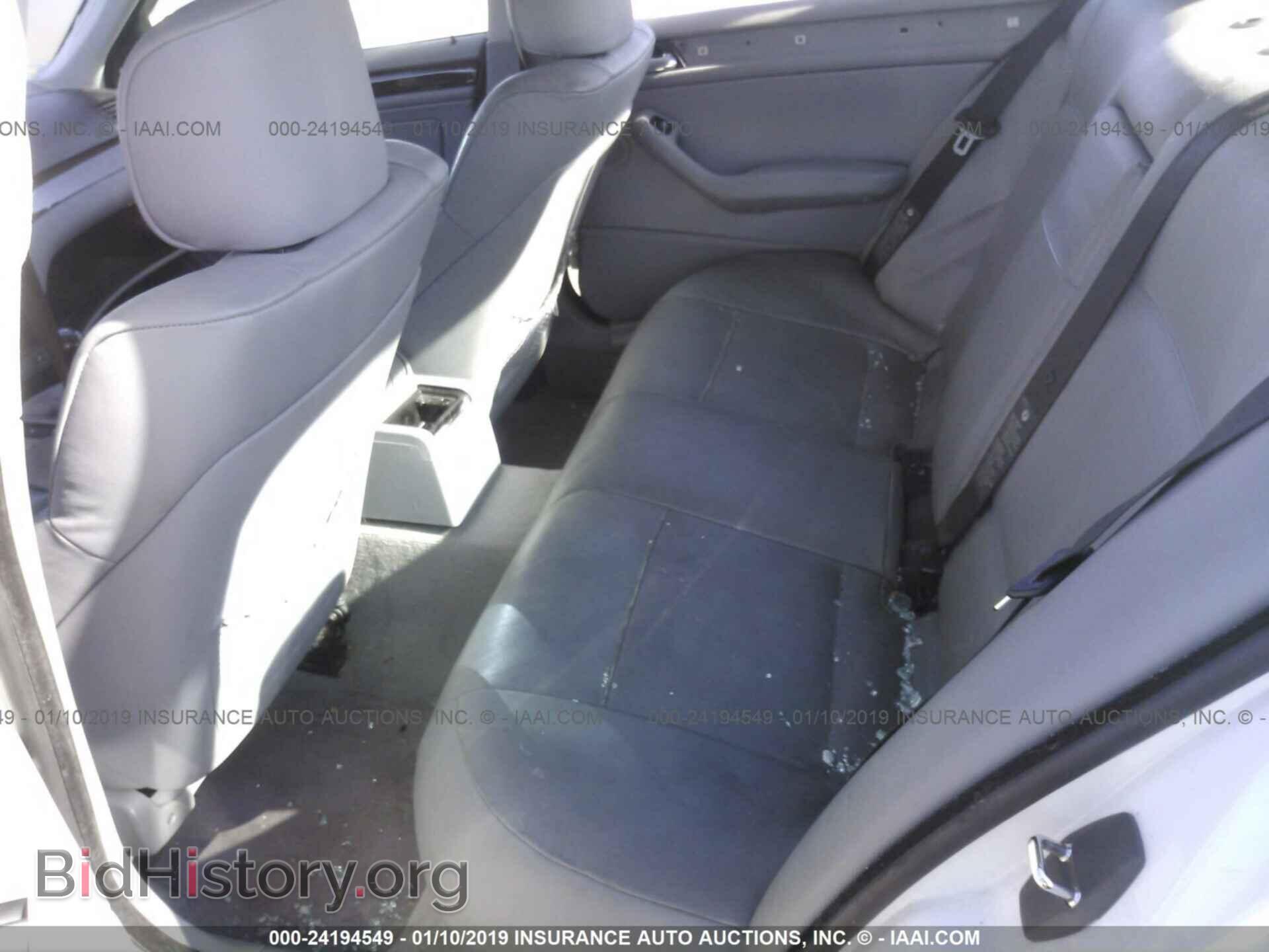 2003 BMW 330 - VIN: WBAEV53493KM02656 - Фото 8