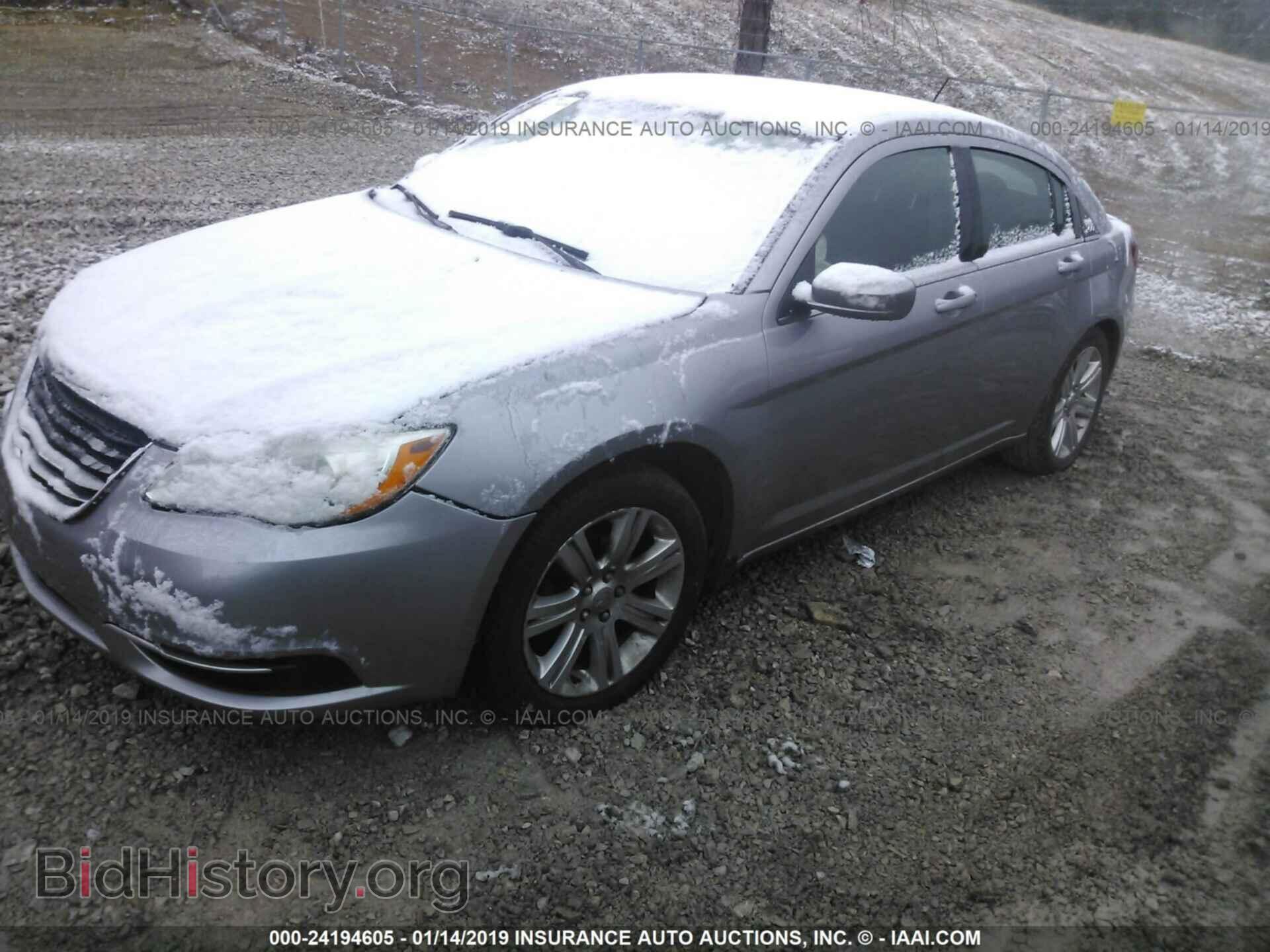 2013 CHRYSLER 200 - VIN: 1C3CCBBG1DN531912 - Фото 2