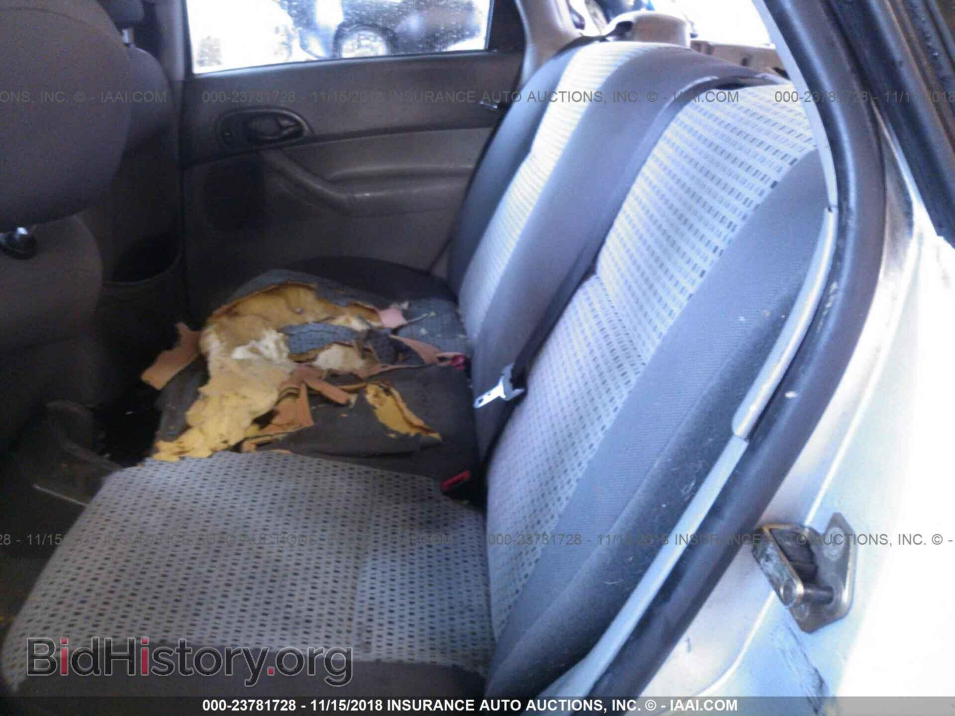 2005 FORD FOCUS - VIN: 1FAFP36N95W151360 - Фото 8