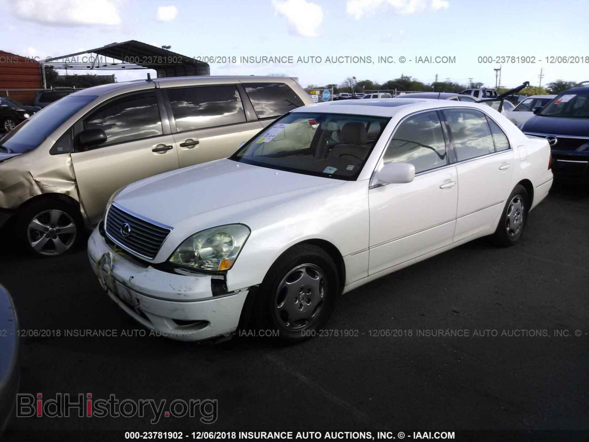 2001 LEXUS LS - VIN: JTHBN30FX10022927 - Photo 2