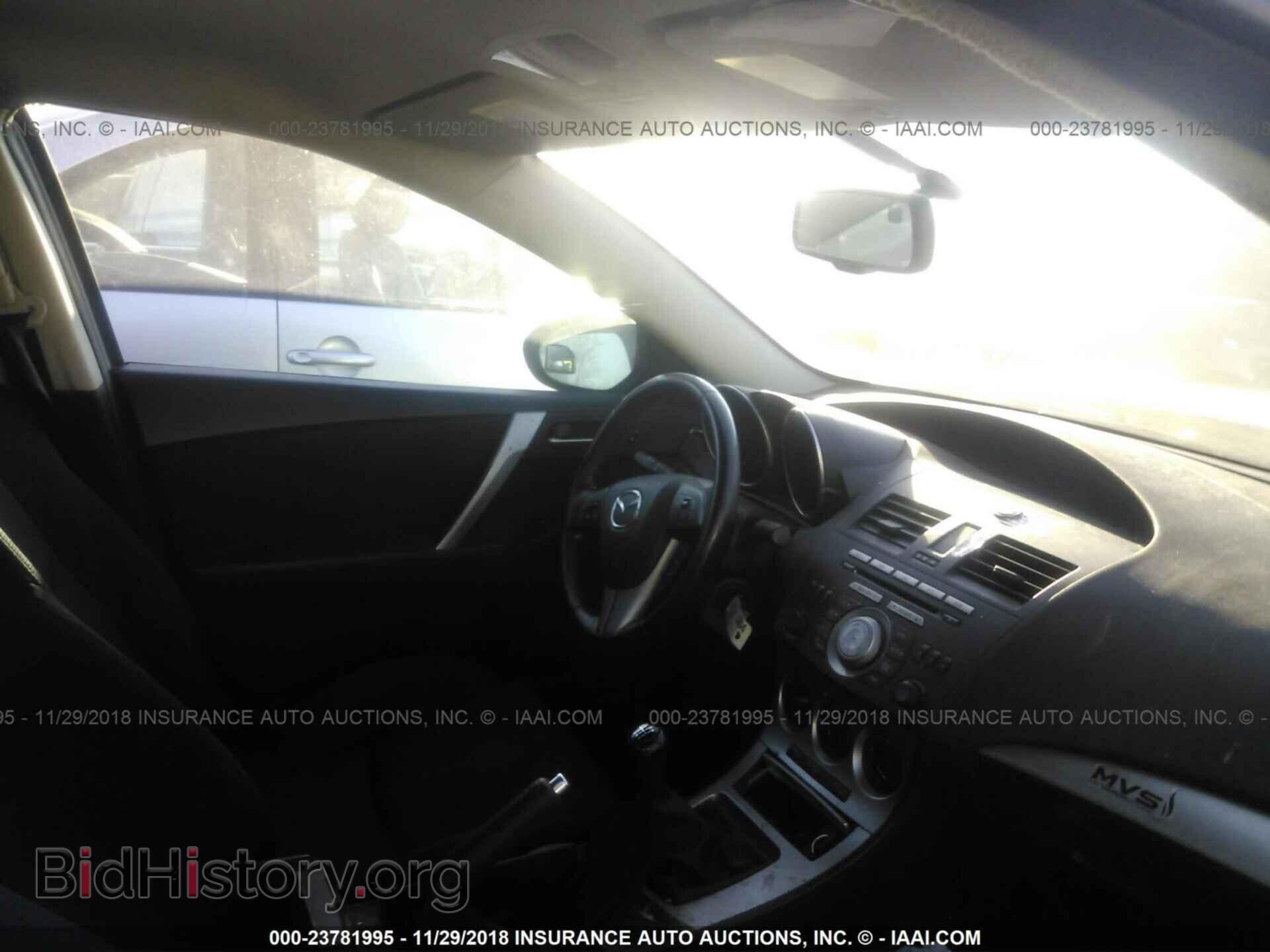 2015 BMW 320 - VIN: WBA3C3G57FNS75493 - Фото 5
