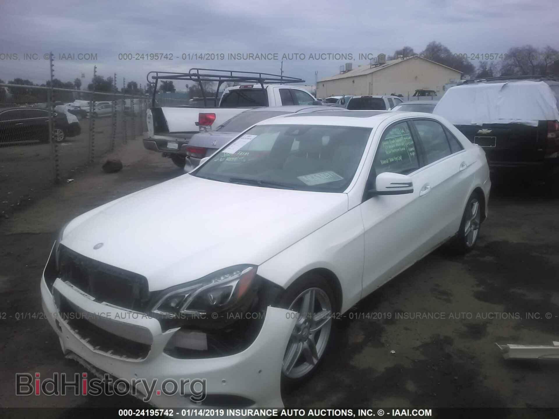 2014 MERCEDES-BENZ E - VIN: WDDHF5KB5EA876292 - Photo 2