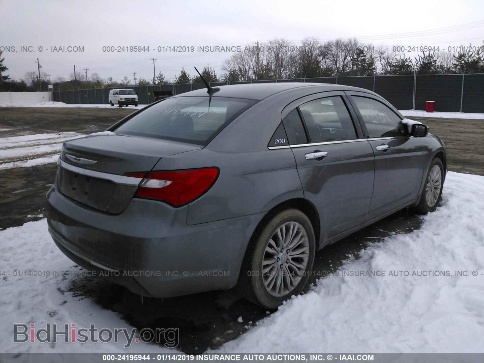 2012 CHRYSLER 200 - VIN: 1C3CCBCB3CN307395 - Фото 4