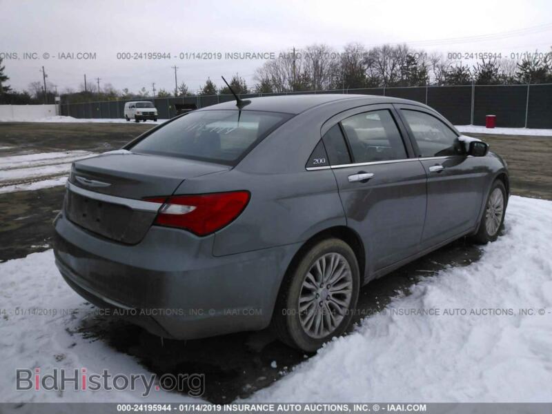 2012 Chrysler 200 (VIN 1C3CCBCB3CN307395) — фото 4 из 10