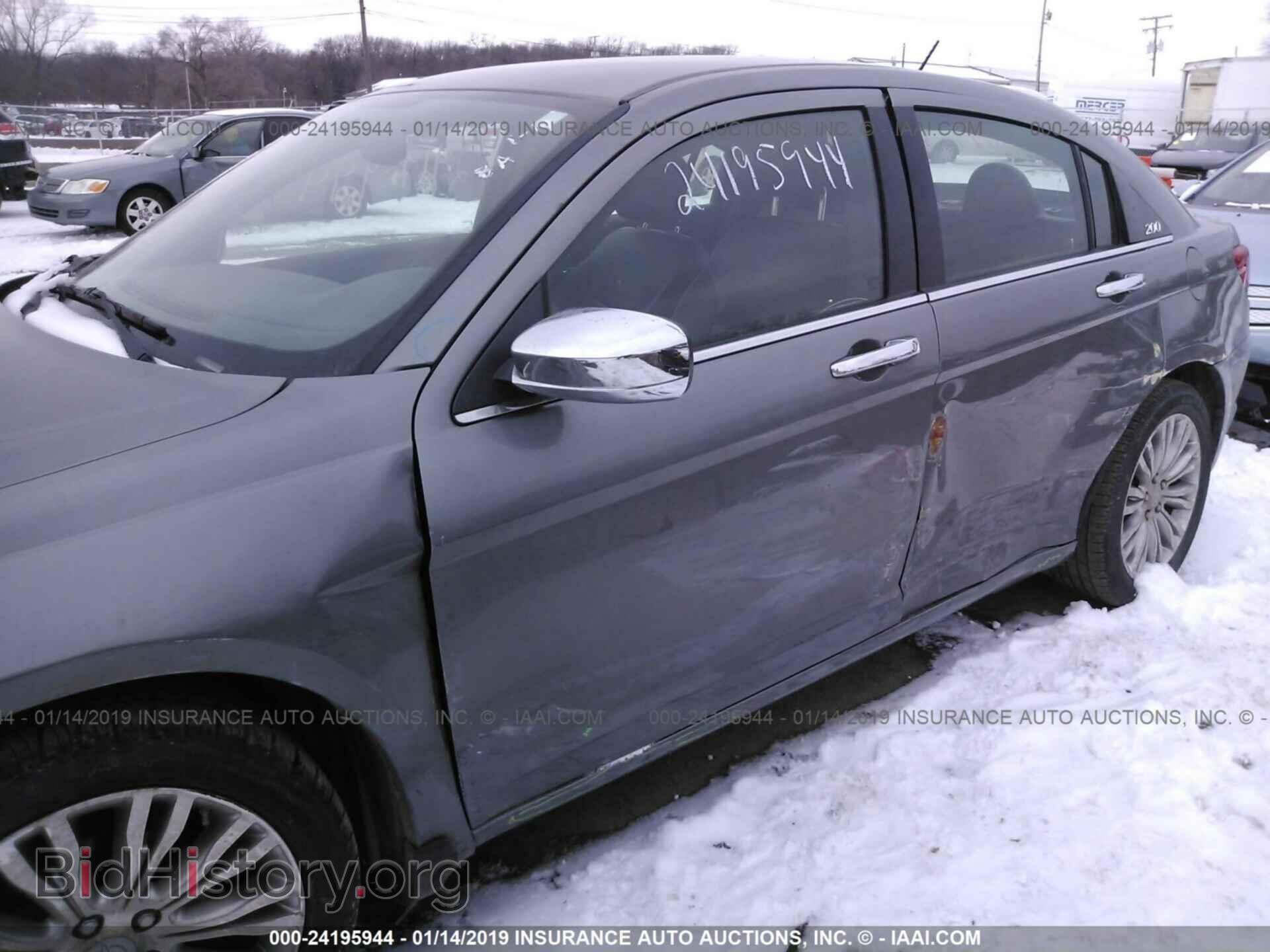 2012 CHRYSLER 200 - VIN: 1C3CCBCB3CN307395 - Фото 6