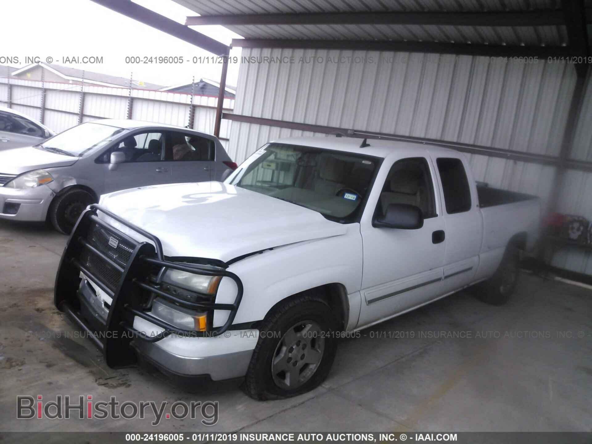 2006 CHEVROLET SILVERADO - VIN: 1GCEC19V66Z120939 - Фото 2