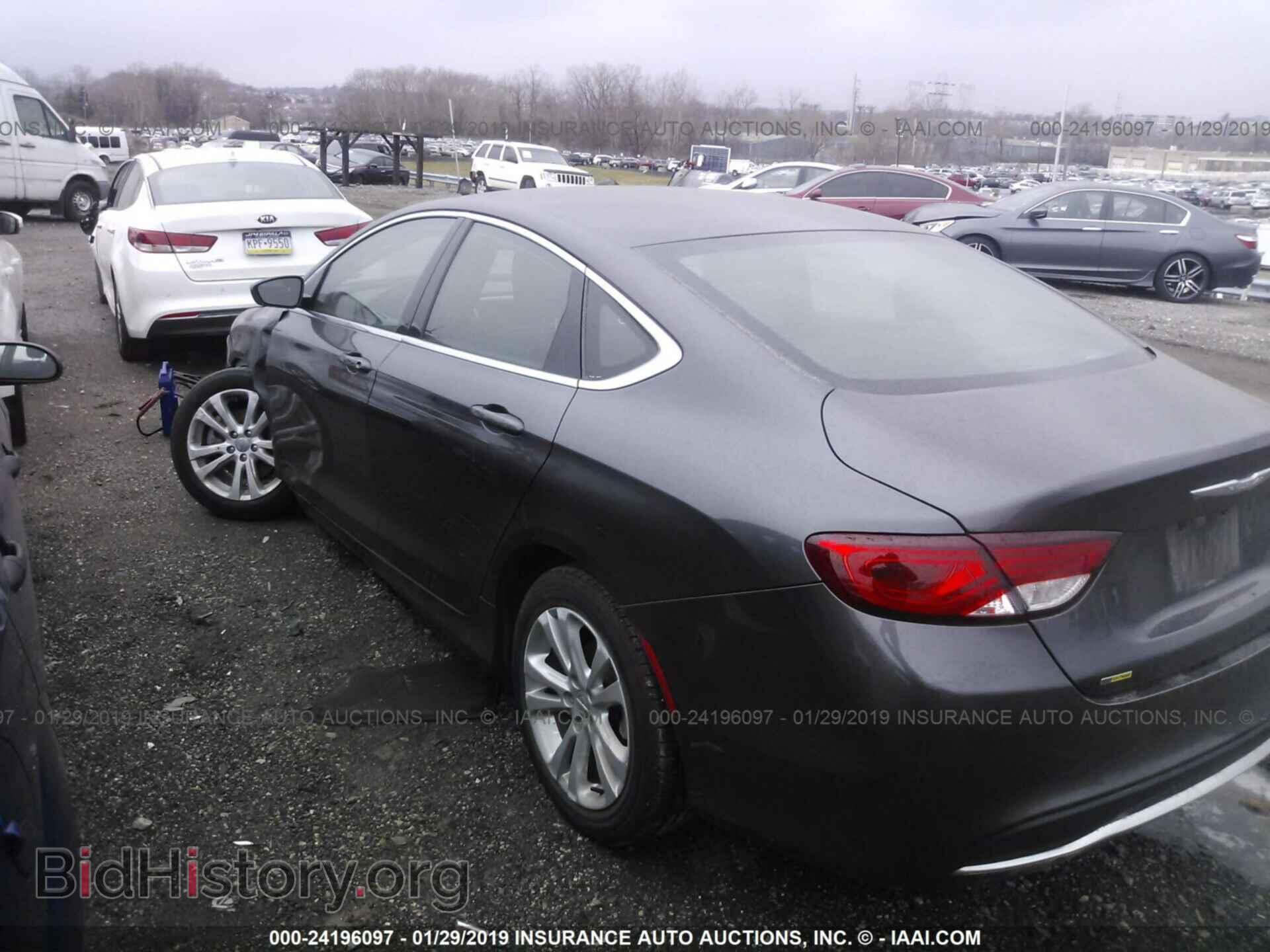 2016 CHRYSLER 200 - VIN: 1C3CCCAB3GN141037 - Фото 3