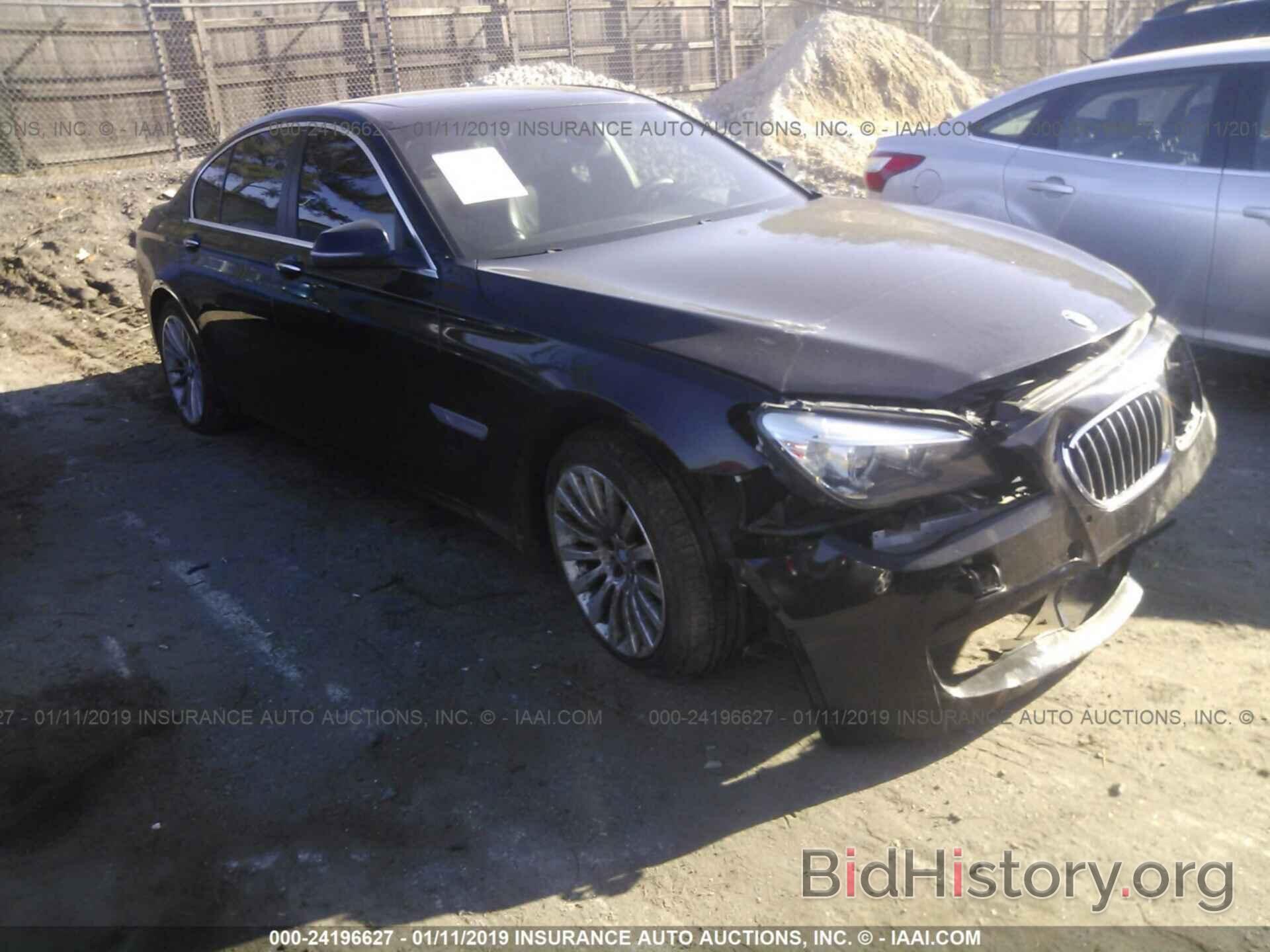 Photo WBAYB6C53DC997956 - BMW 750 2013