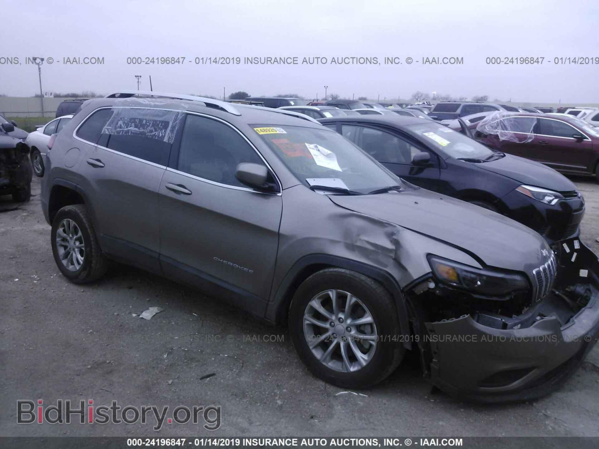 Фотография 1C4PJLCB5KD285395 - JEEP CHEROKEE 2019
