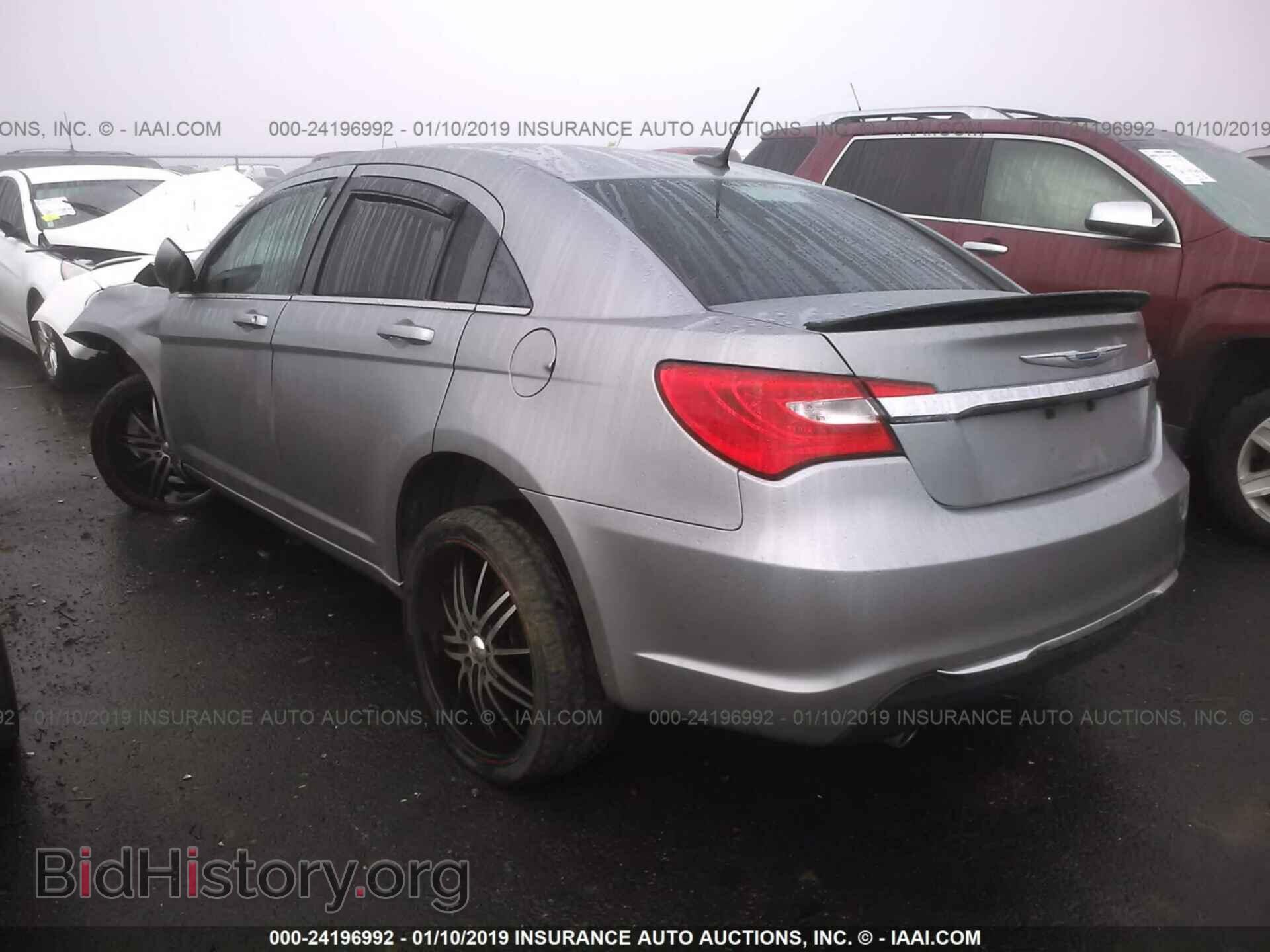 2013 CHRYSLER 200 - VIN: 1C3CCBAG3DN739209 - Фото 3
