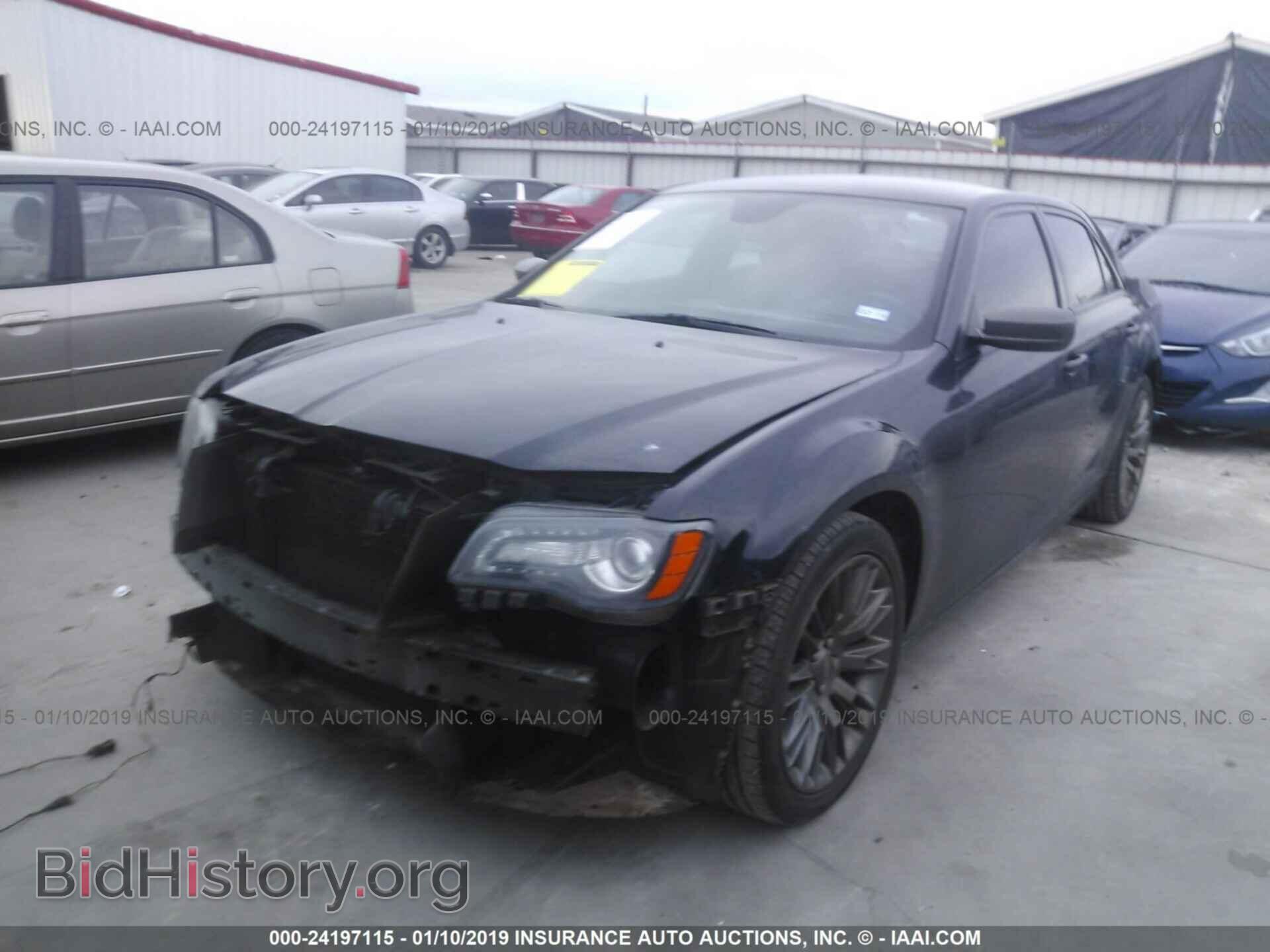 2013 CHRYSLER 300C - VIN: 2C3CCADG2DH745887 - Фото 2