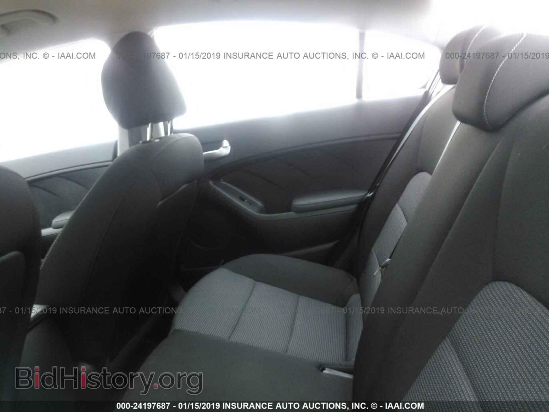2017 KIA FORTE - VIN: 3KPFK4A78HE152103 - Фото 8