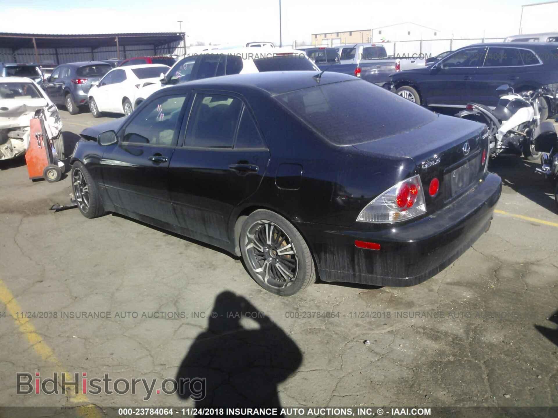 2001 LEXUS IS - VIN: JTHBD182310027945 - Photo 3